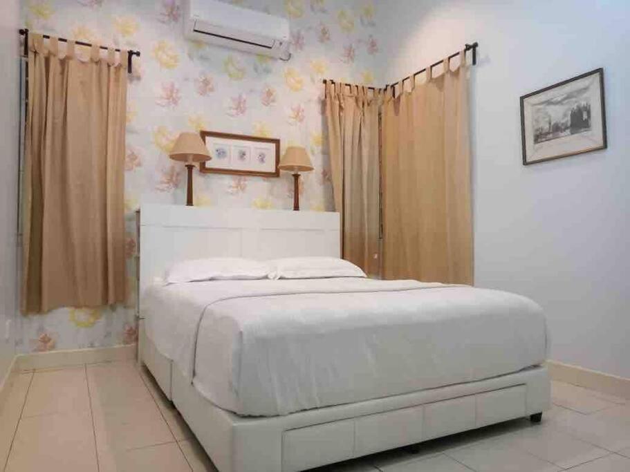 Three-Bedroom Home photo 3