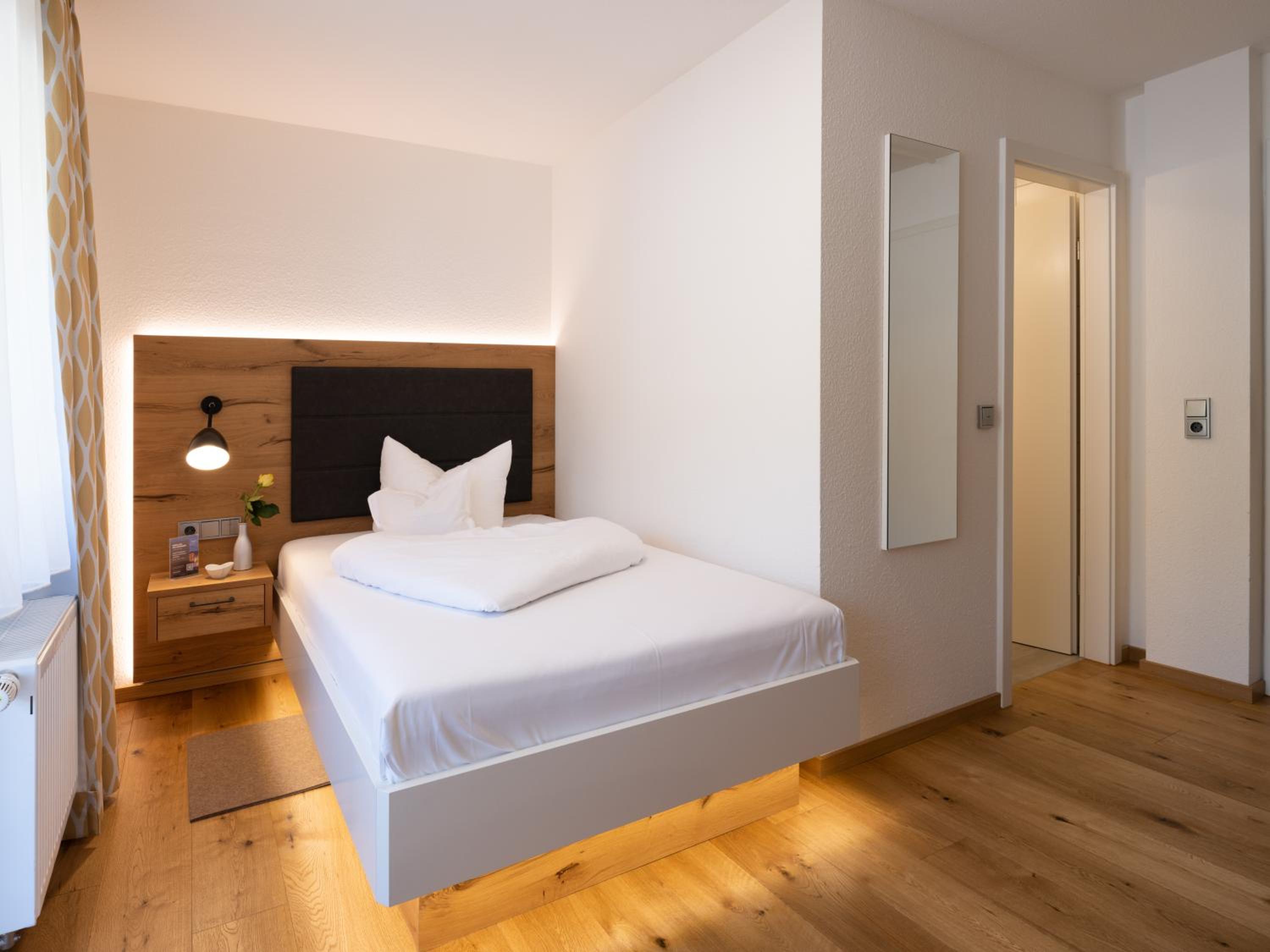 Single Room photo 2