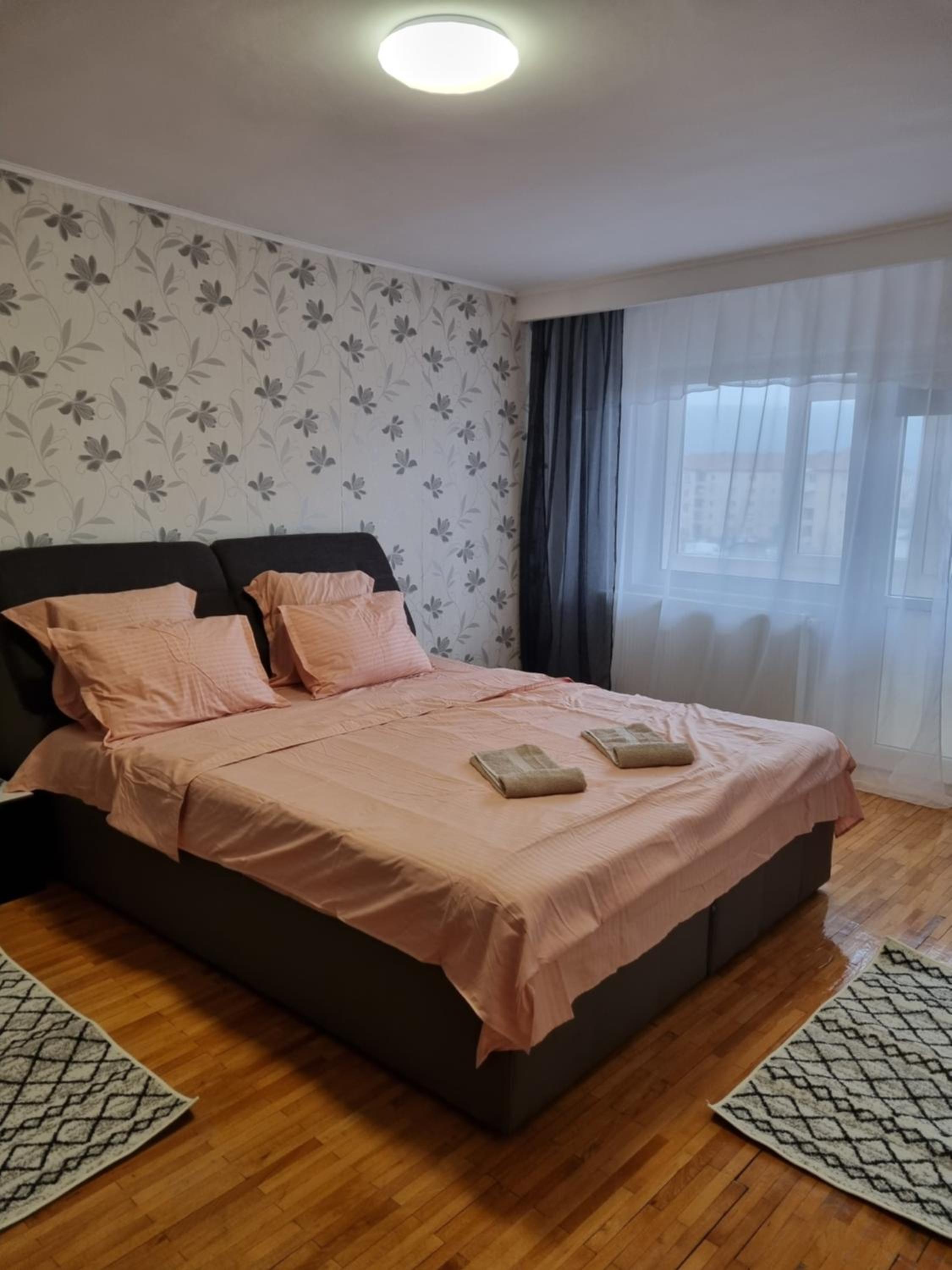 Two-Bedroom Apartment - Photo 3