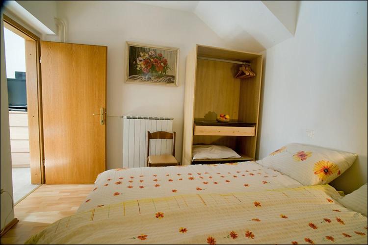 Apartment with Terrace photo 3