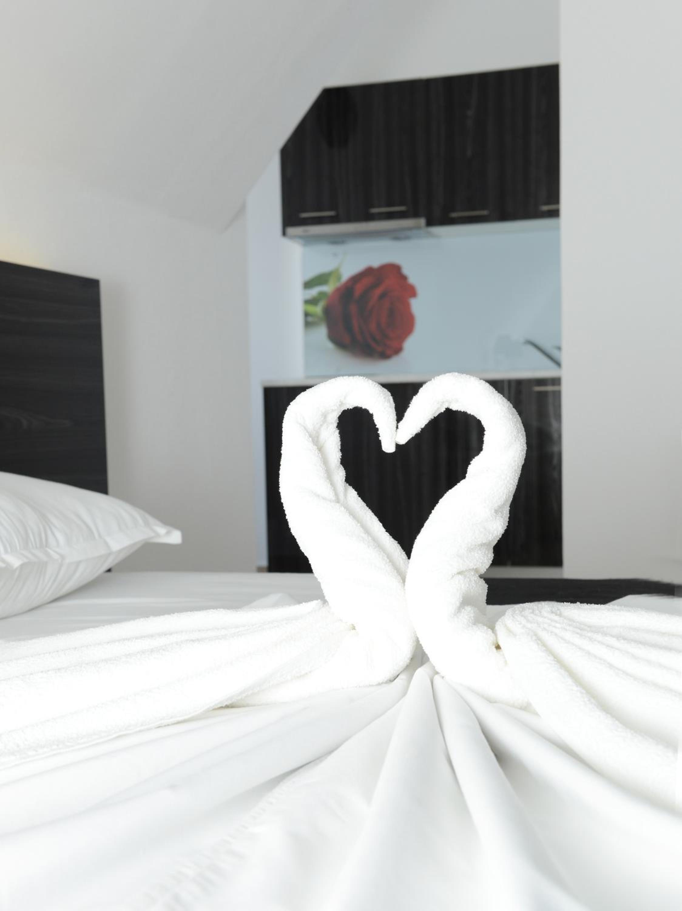 Luxury Studio with Balcony (2 Adults) photo 1