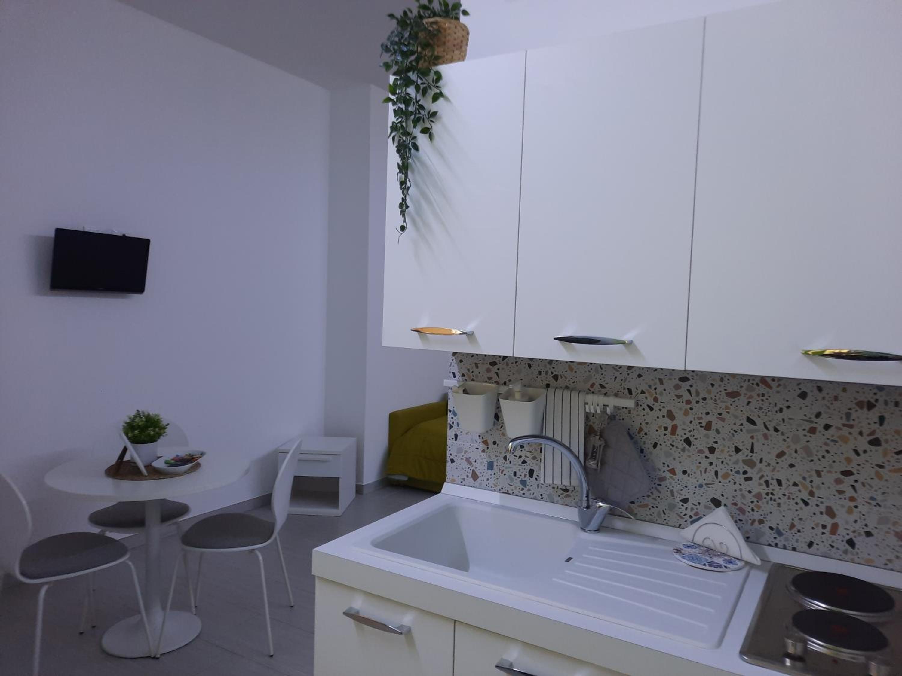 Budget Triple Room without Window photo 3