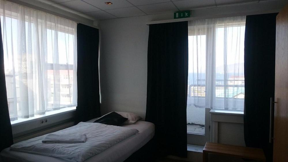 Triple Room with Balcony - Photo 7