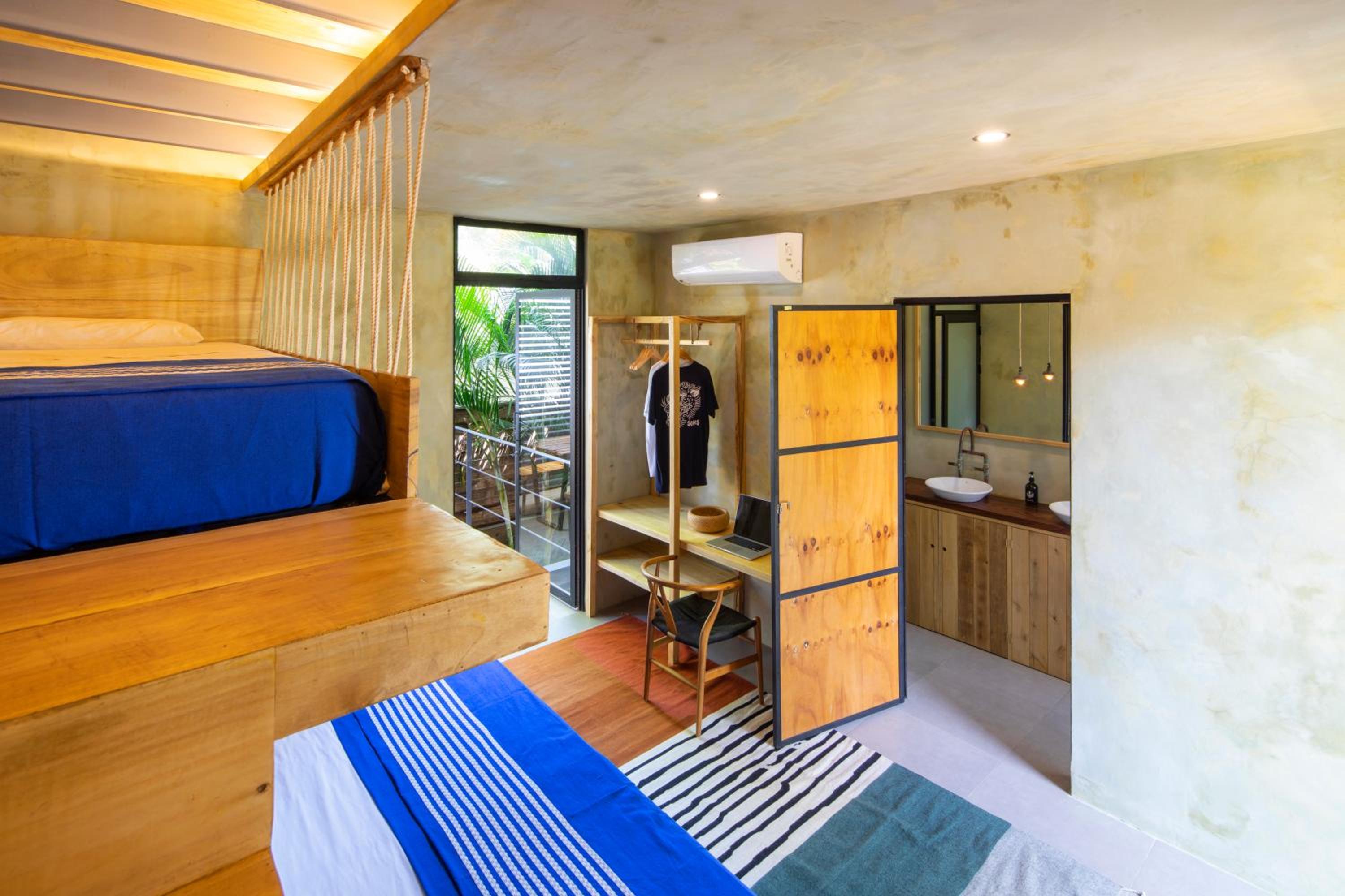 Triple Room with Terrace photo 2