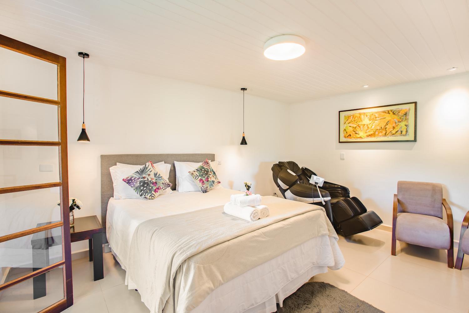 Suite with Spa Bath photo 1