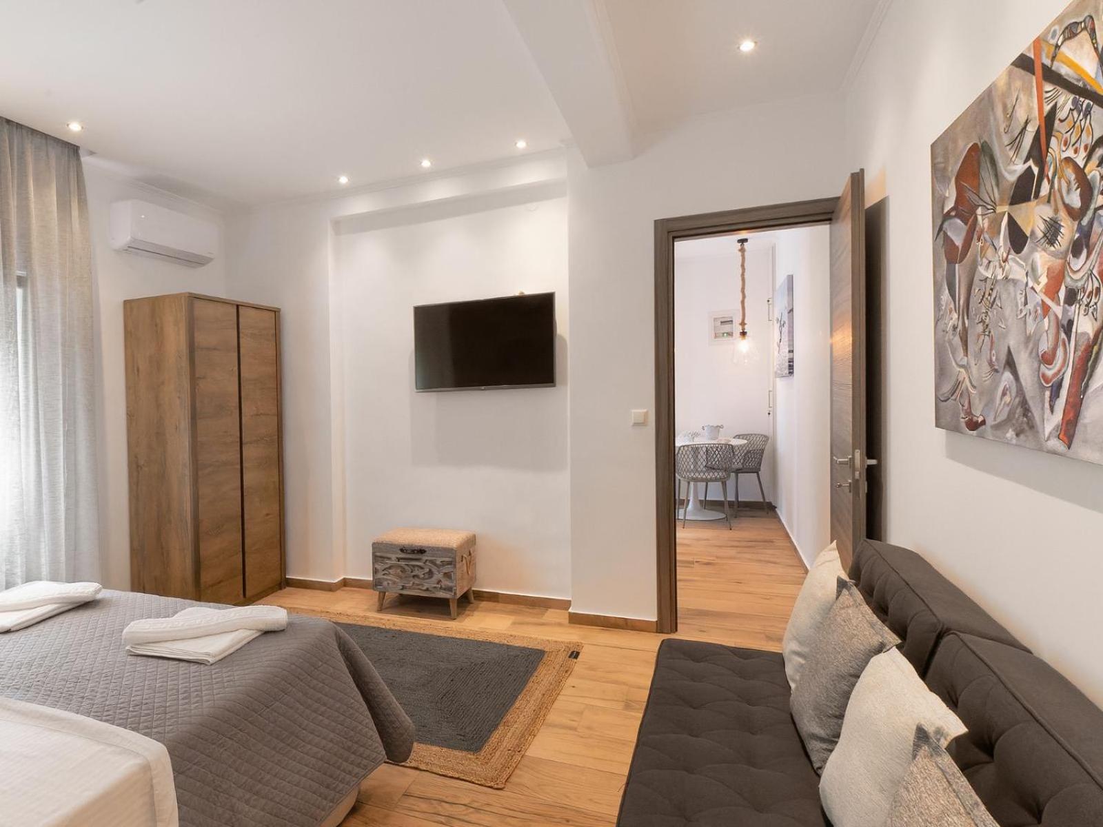 One-Bedroom House photo 1