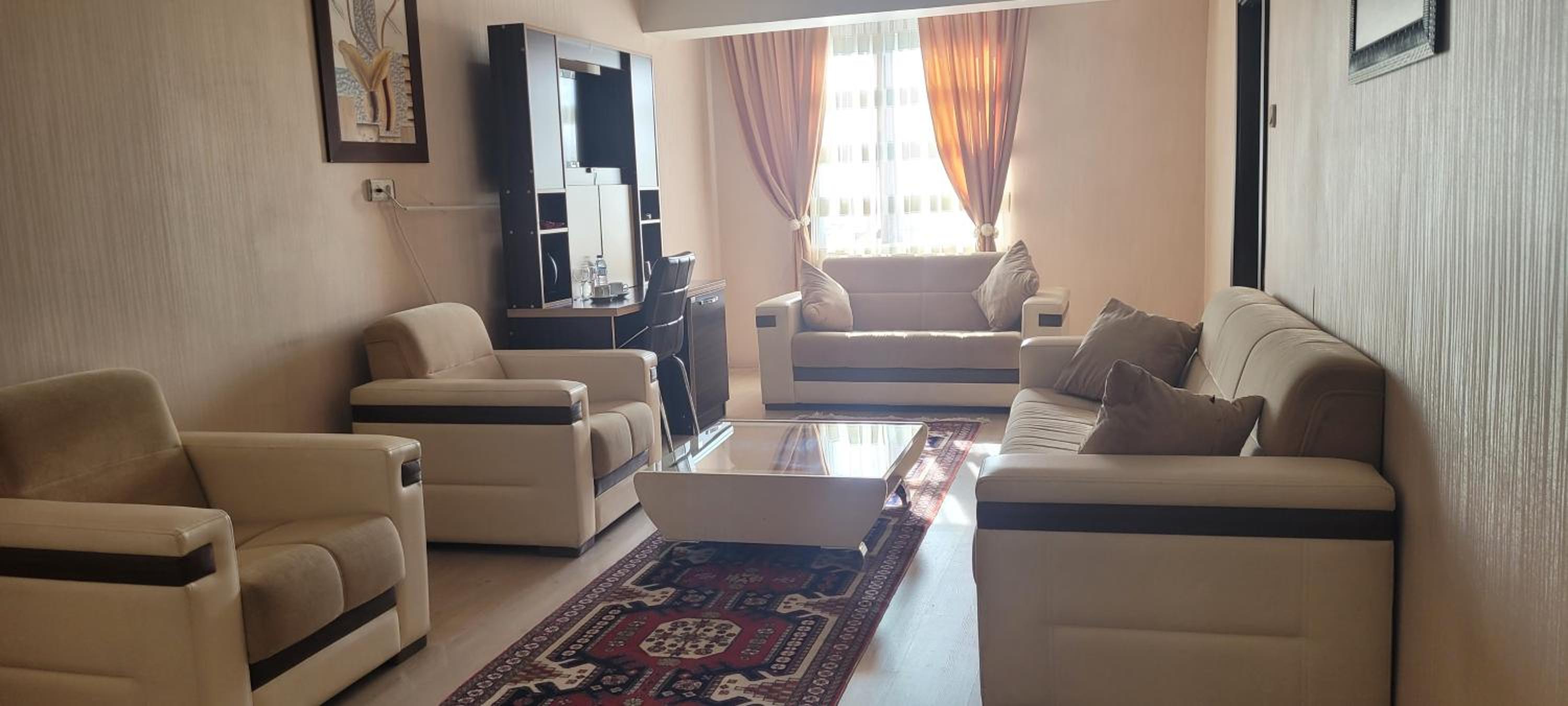 Large Double Room photo 1