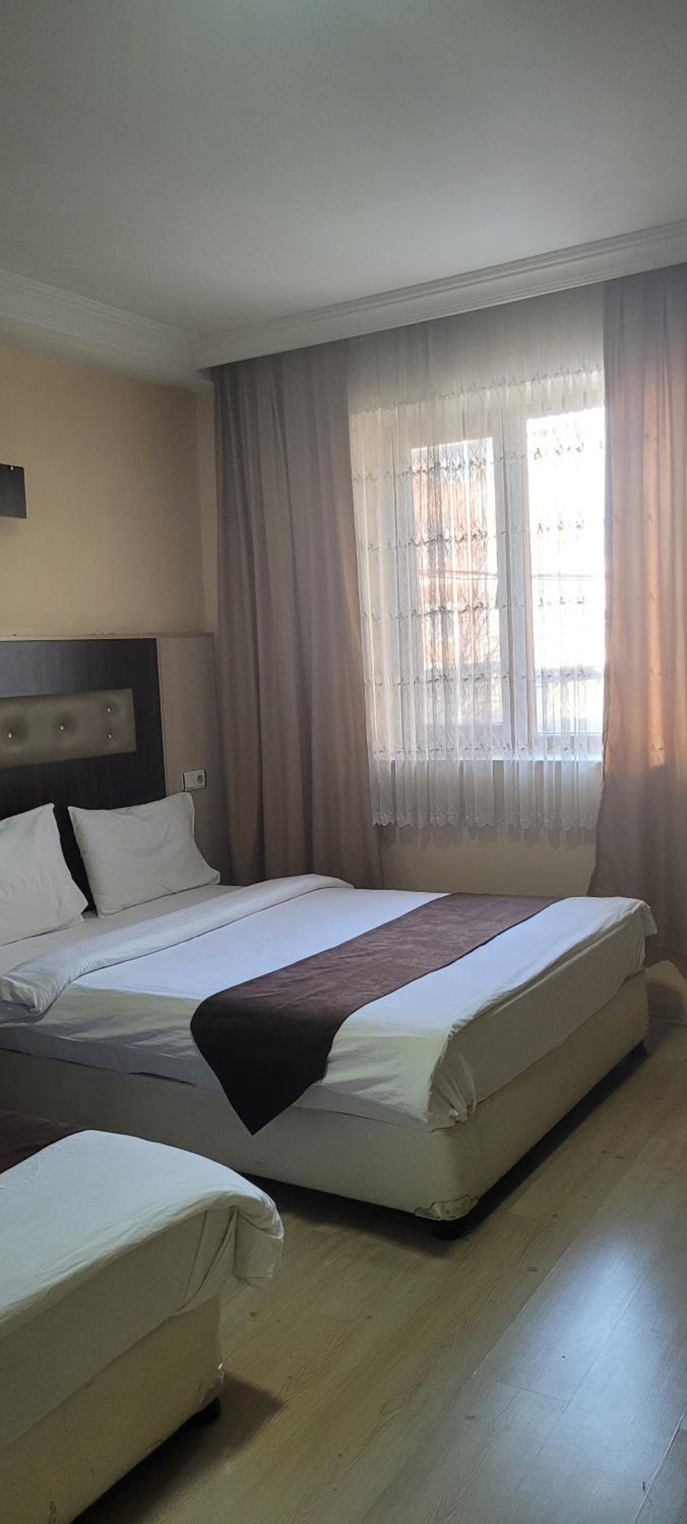 Standard Single Room with Shower photo 2
