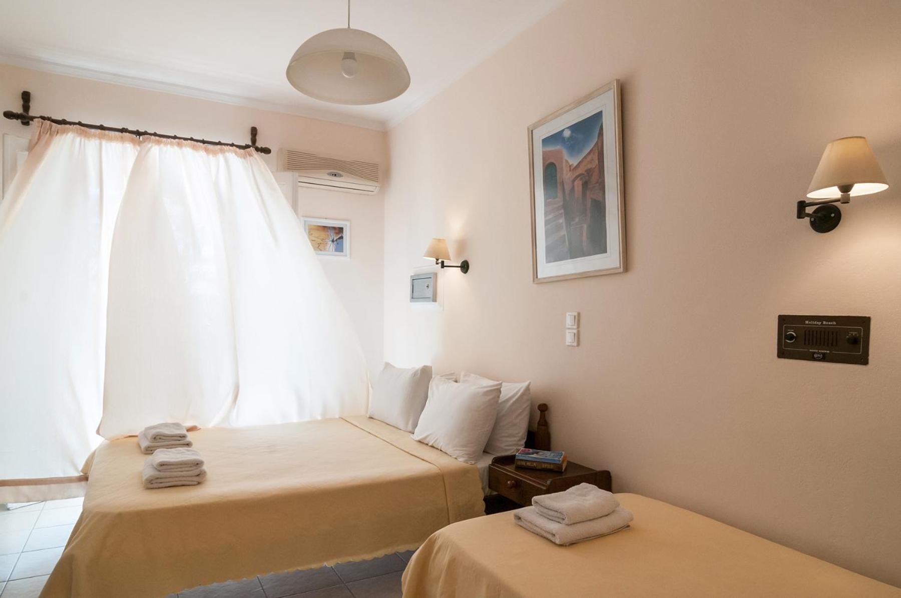Triple Room - Photo 11