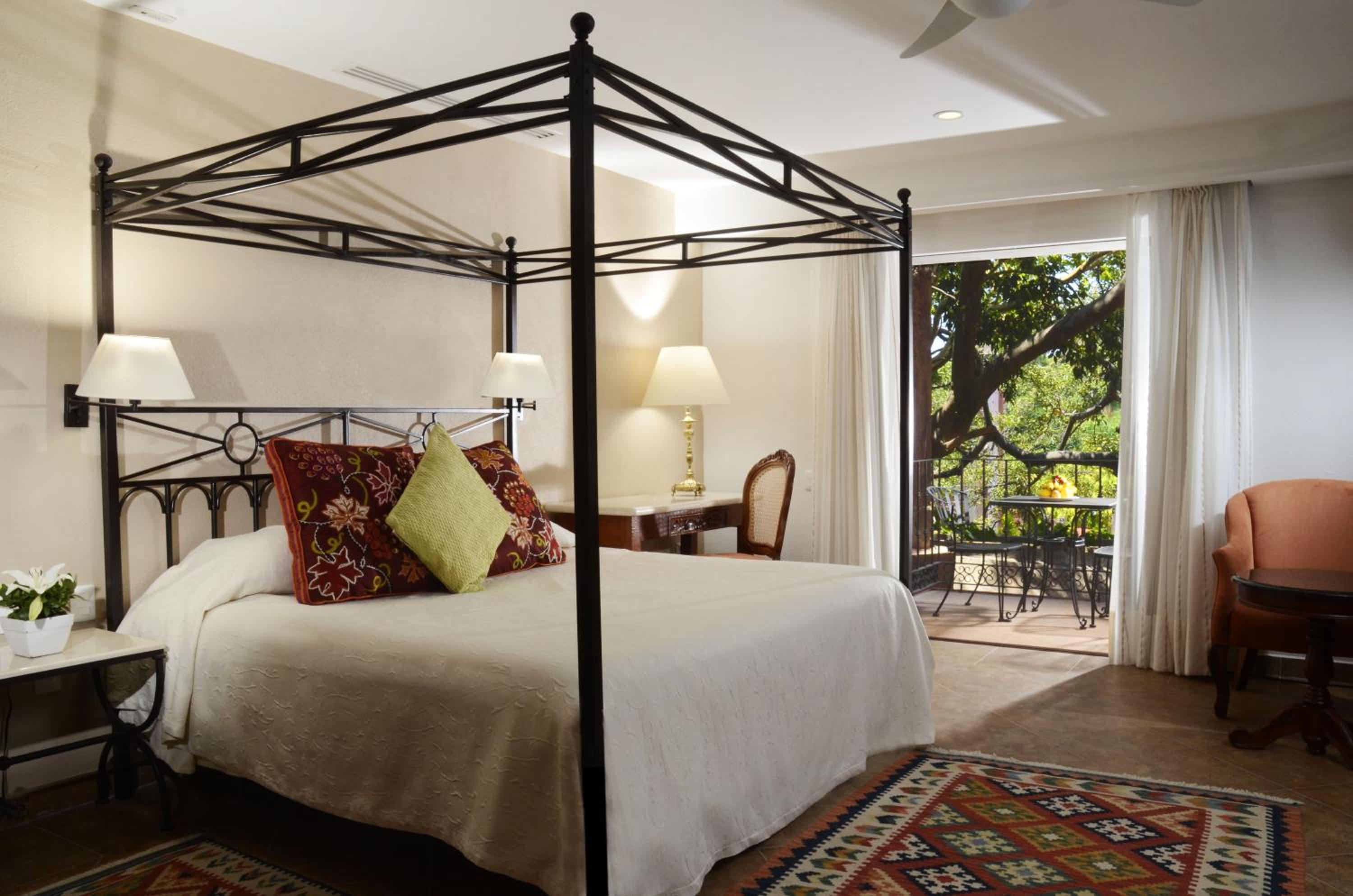 Deluxe Double Room with Balcony 1 - Photo 3