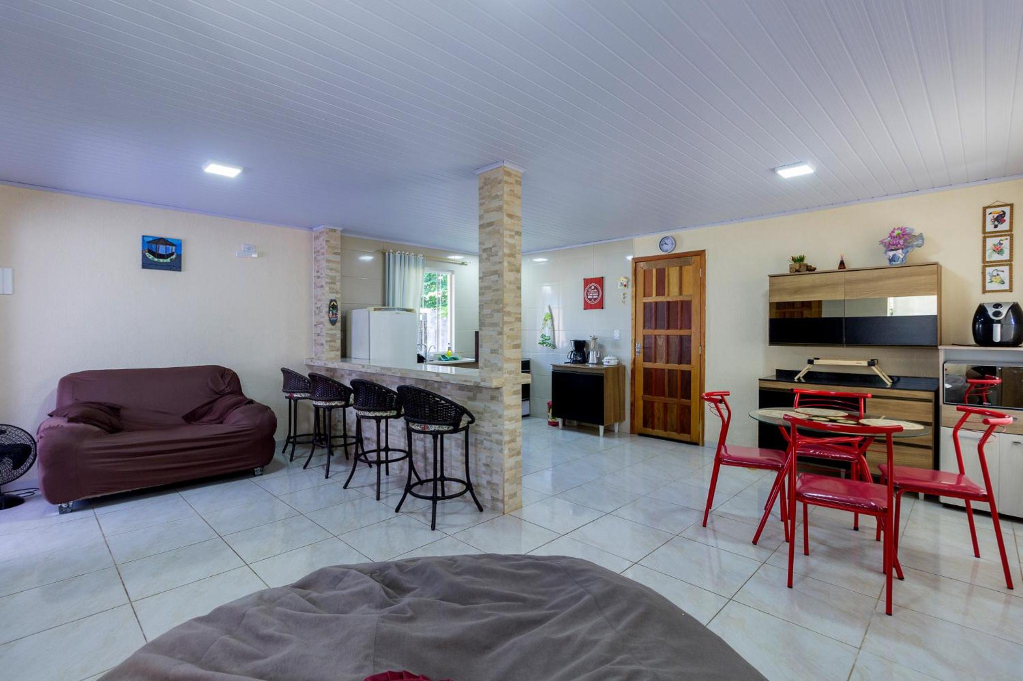 Three-Bedroom House photo 3