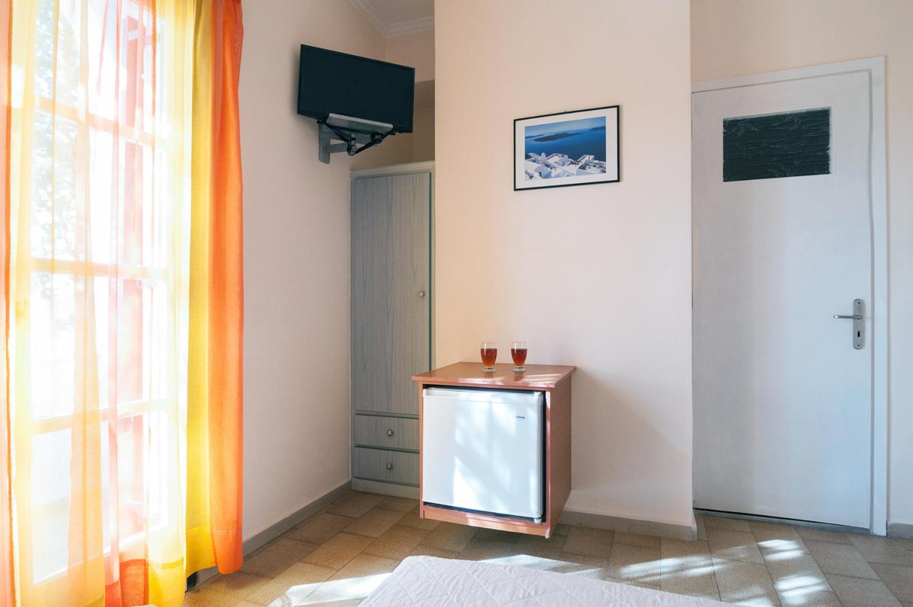 Standard Twin Room - Photo 35