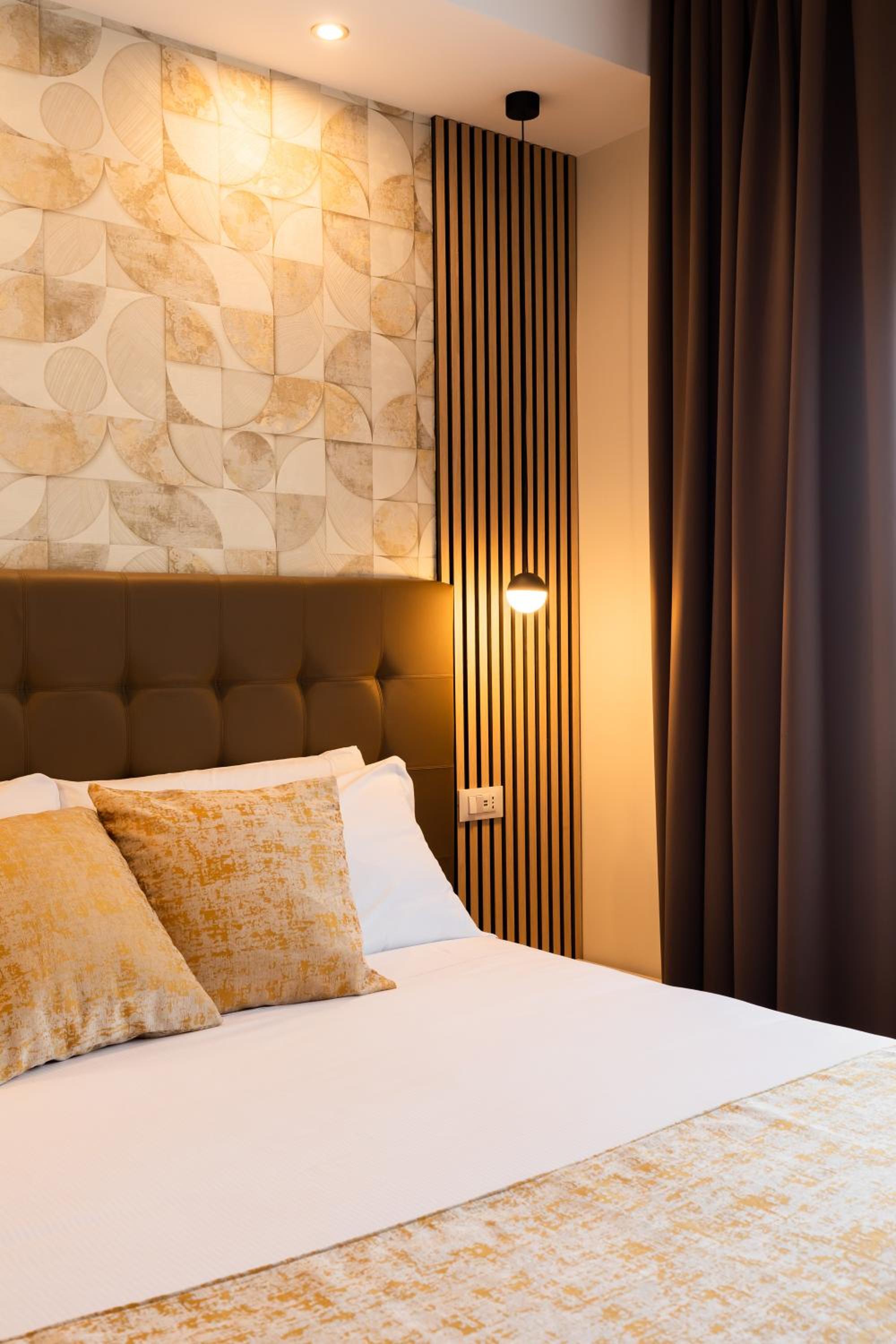 Deluxe Double or Twin Room photo 2