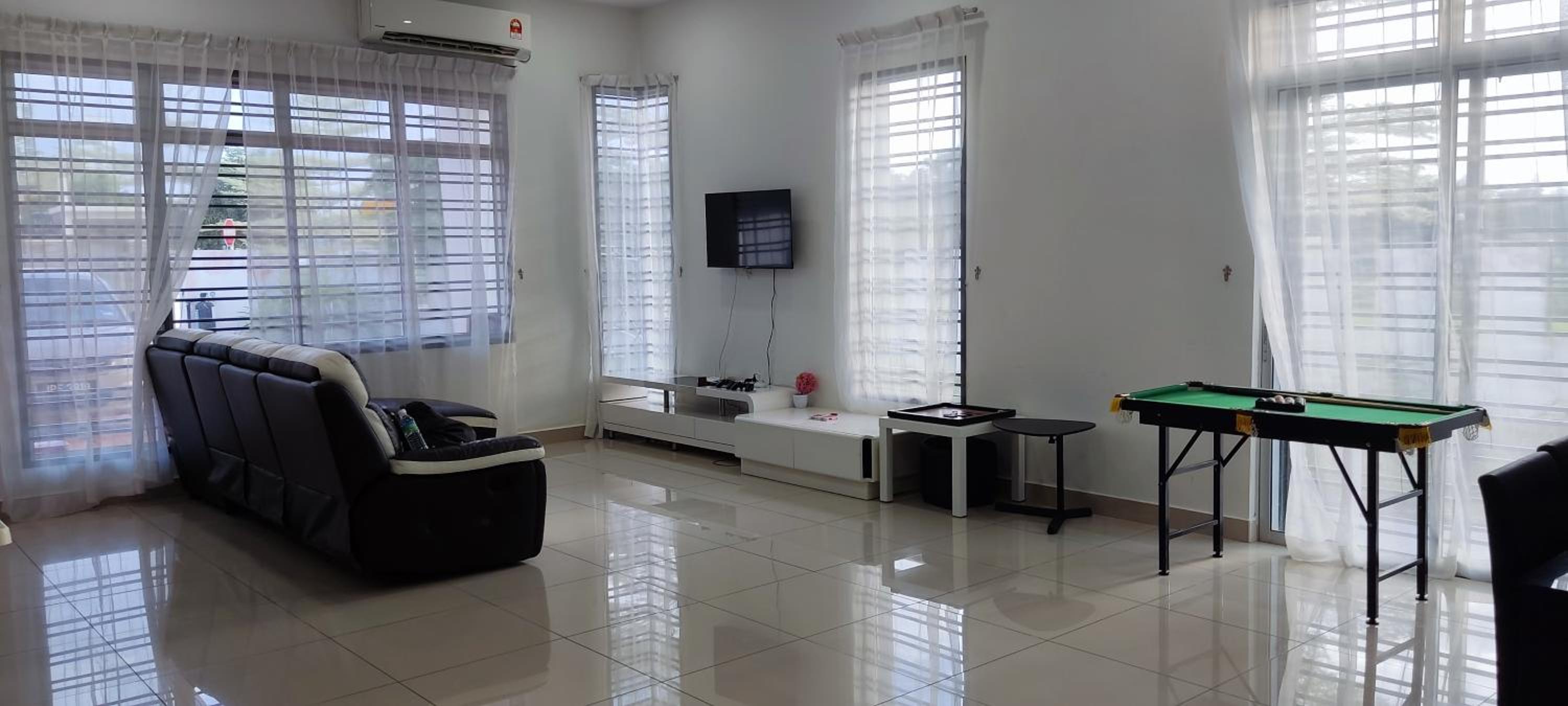 Villa photo 1