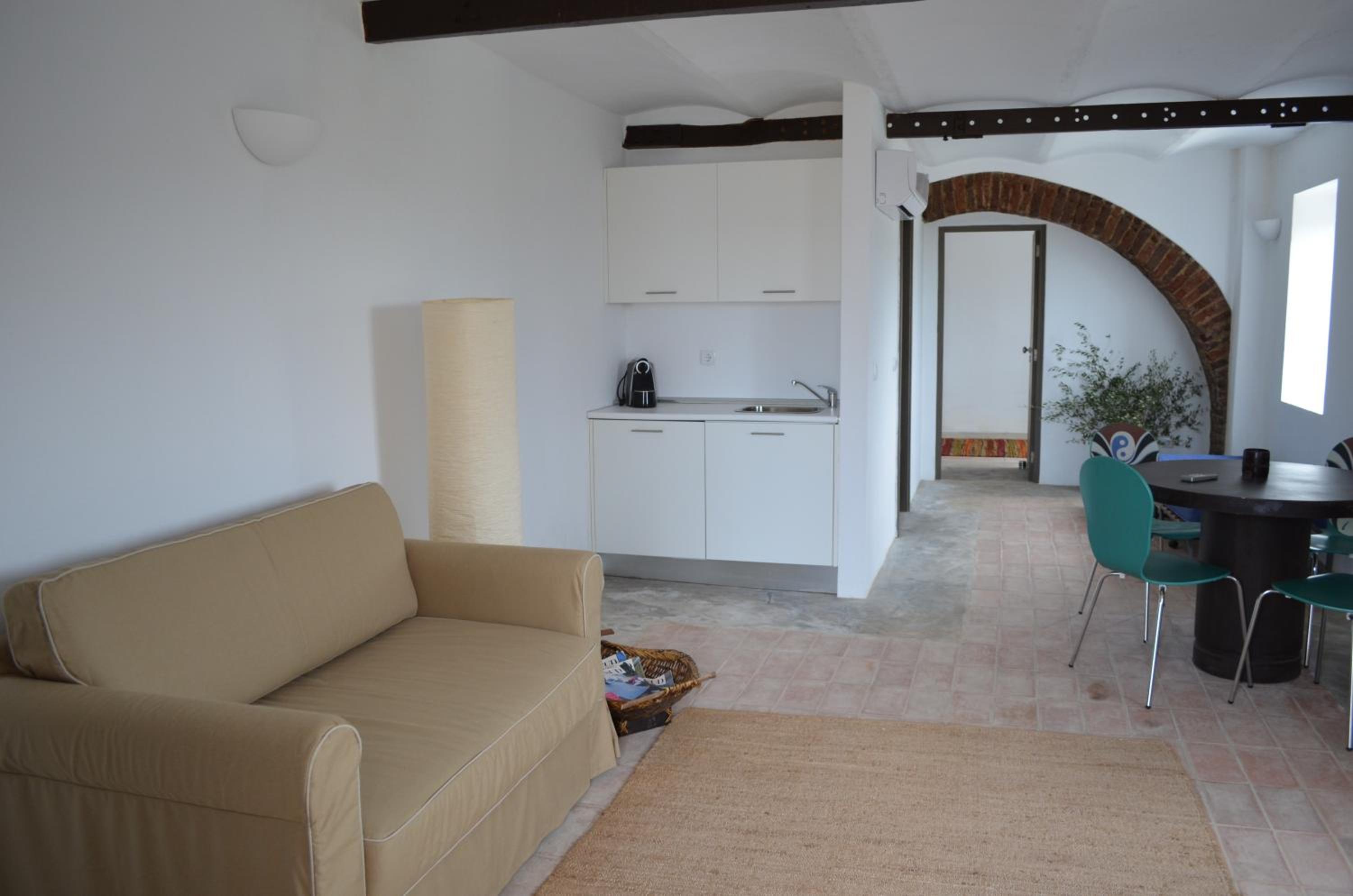 One-Bedroom House - Pet Friendly photo 2