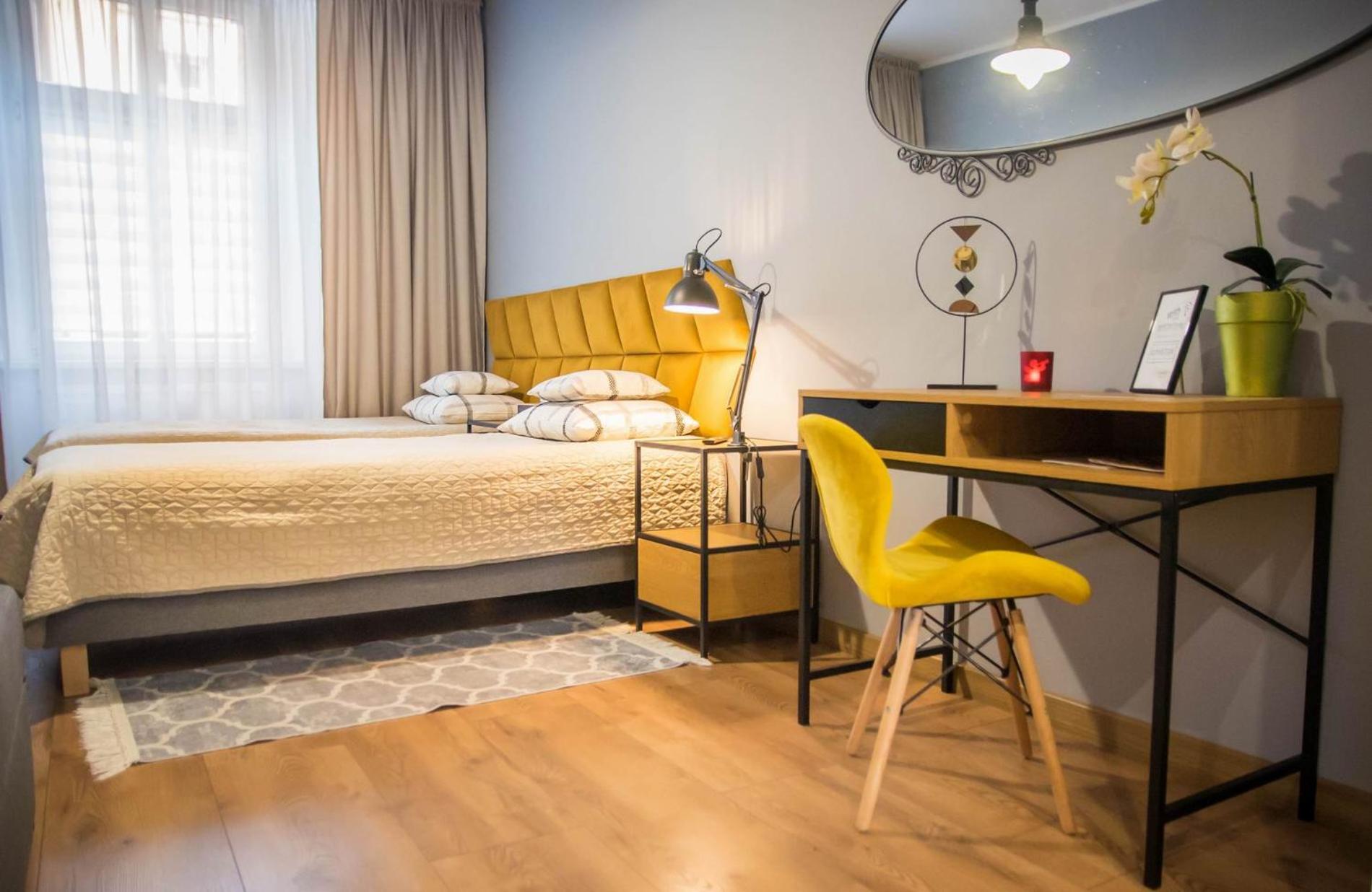 One-Bedroom Apartment - Photo 9