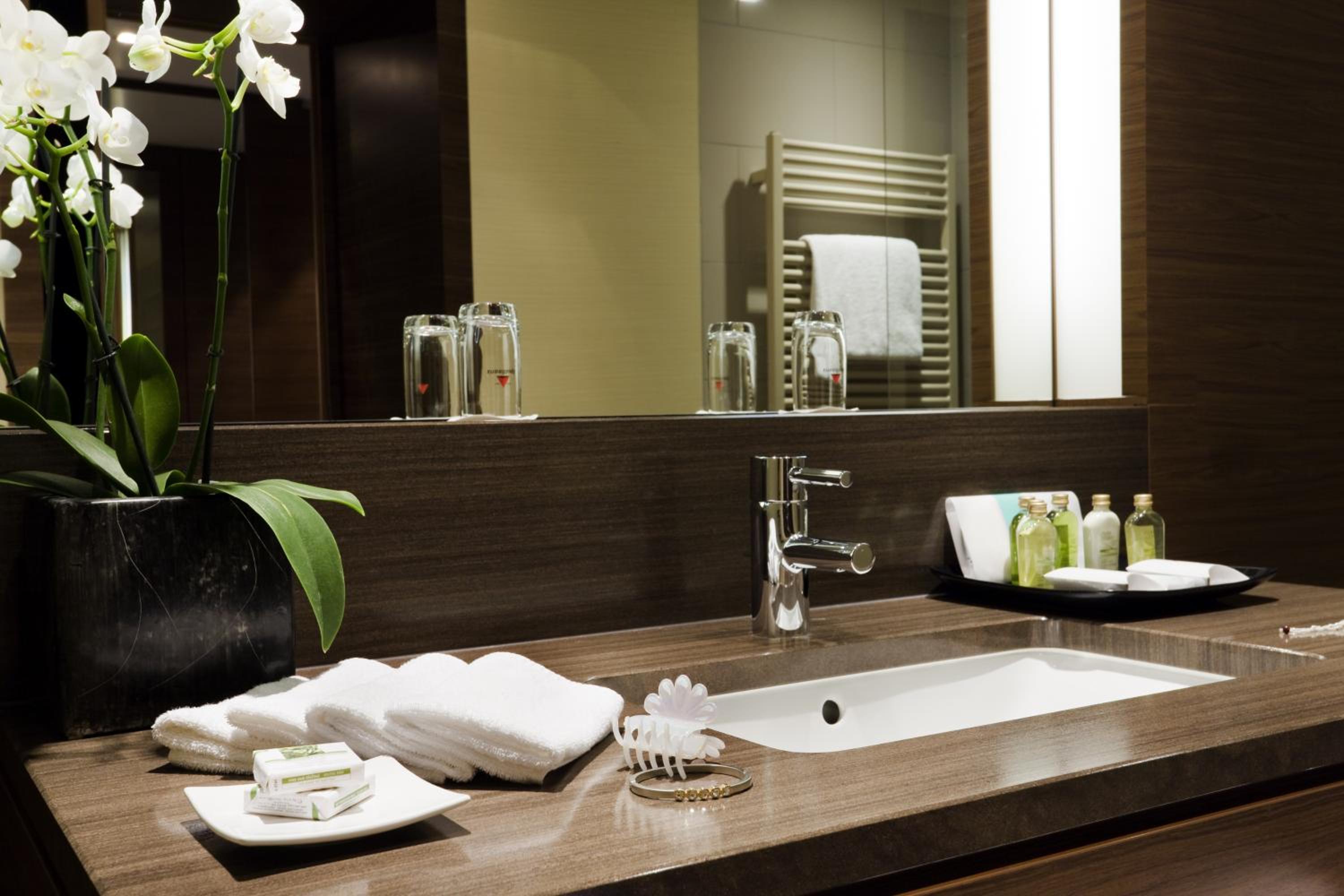 Privilege Suite - Photo 3