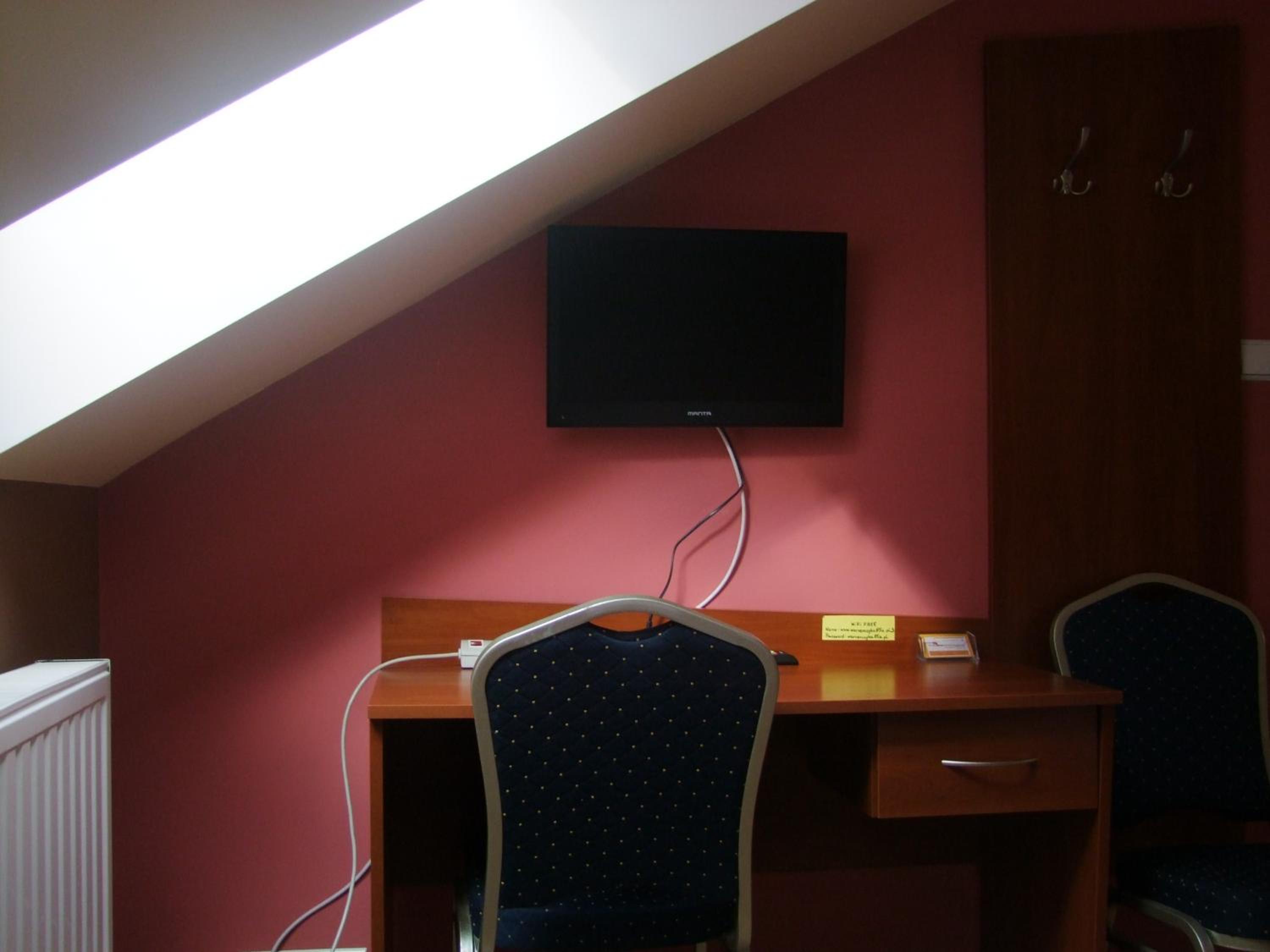 Double or Twin Room with Bathroom photo 3