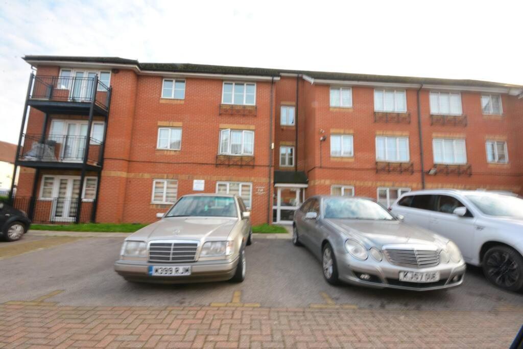 Two-Bedroom Apartment photo 3