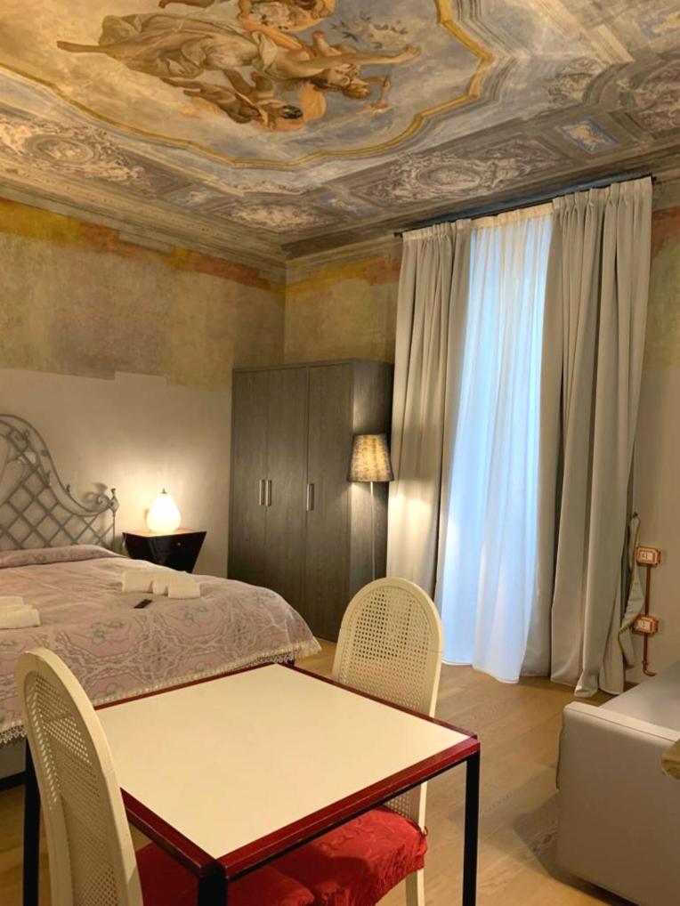 Superior King Room photo 2