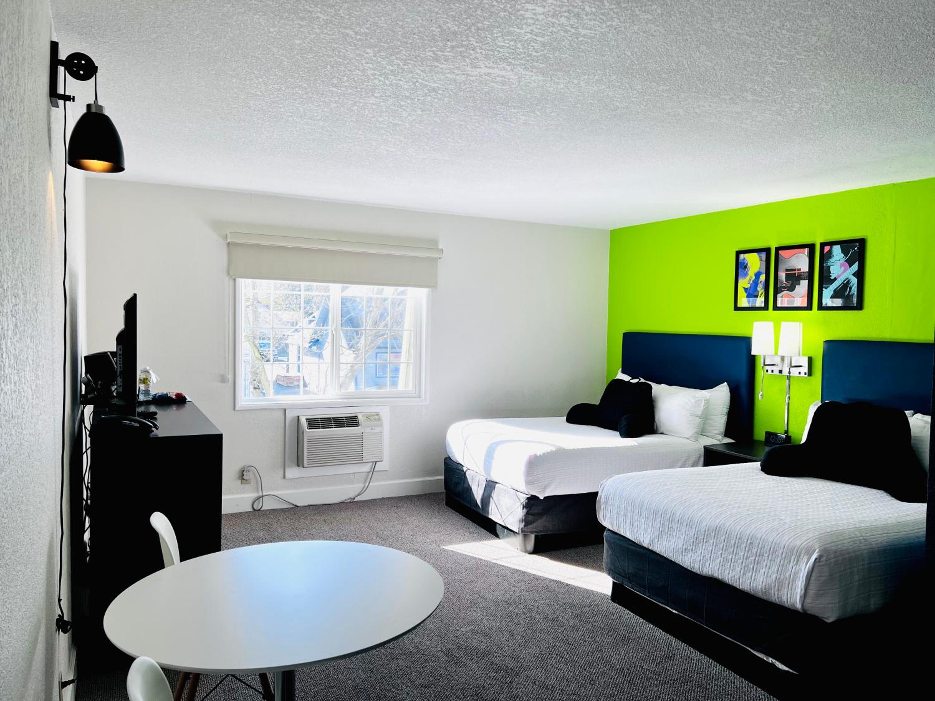 Double Room with Two Double Beds - Non-Smoking - Photo 1