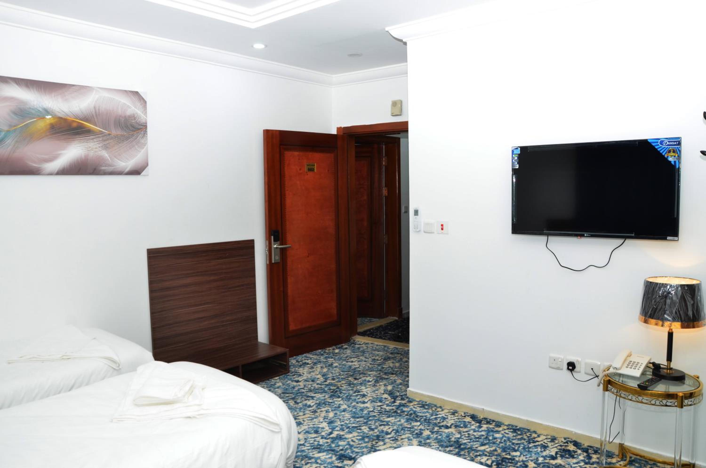 Deluxe Twin Room photo 2