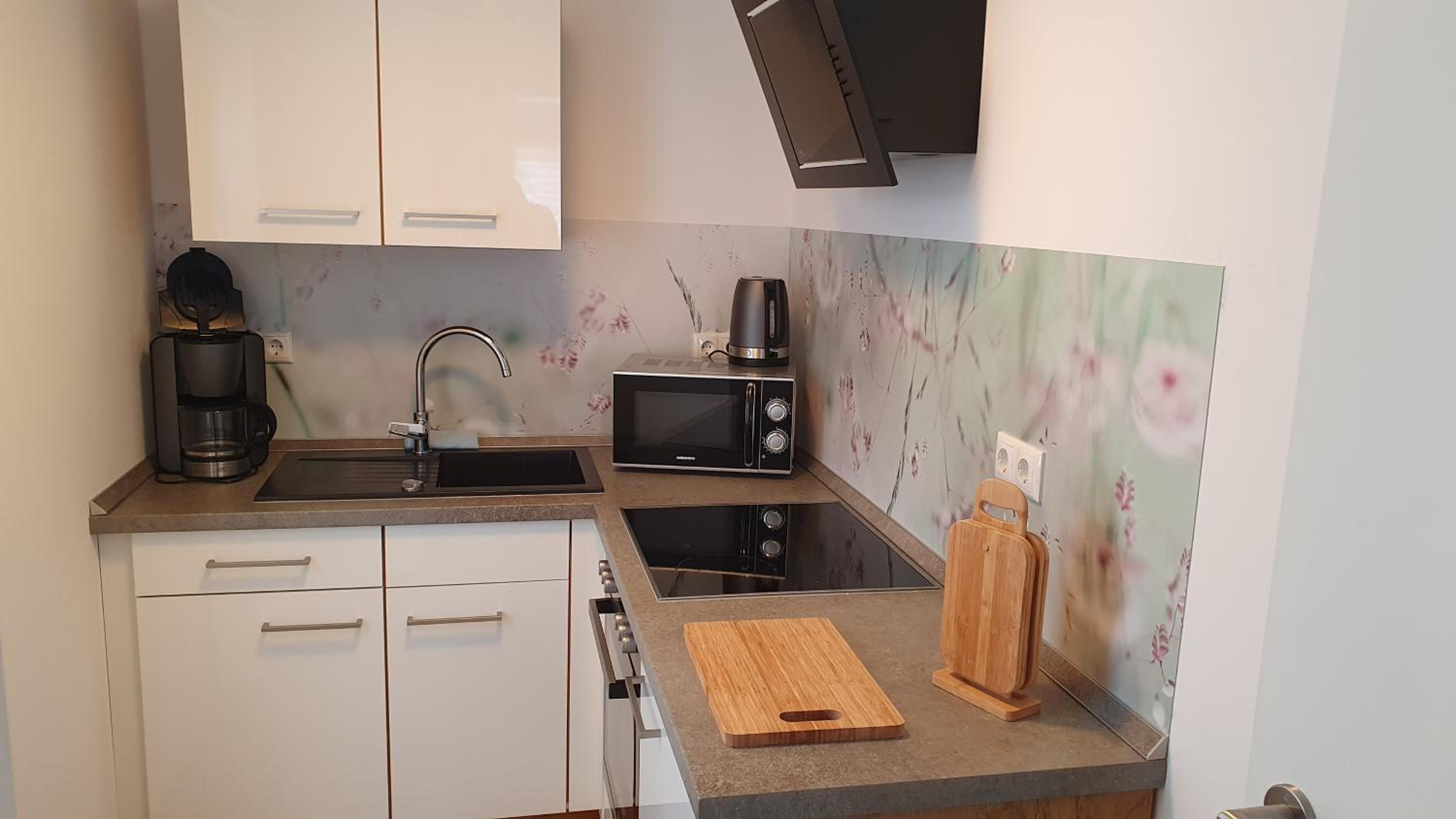 Apartment - Ground Floor photo 2
