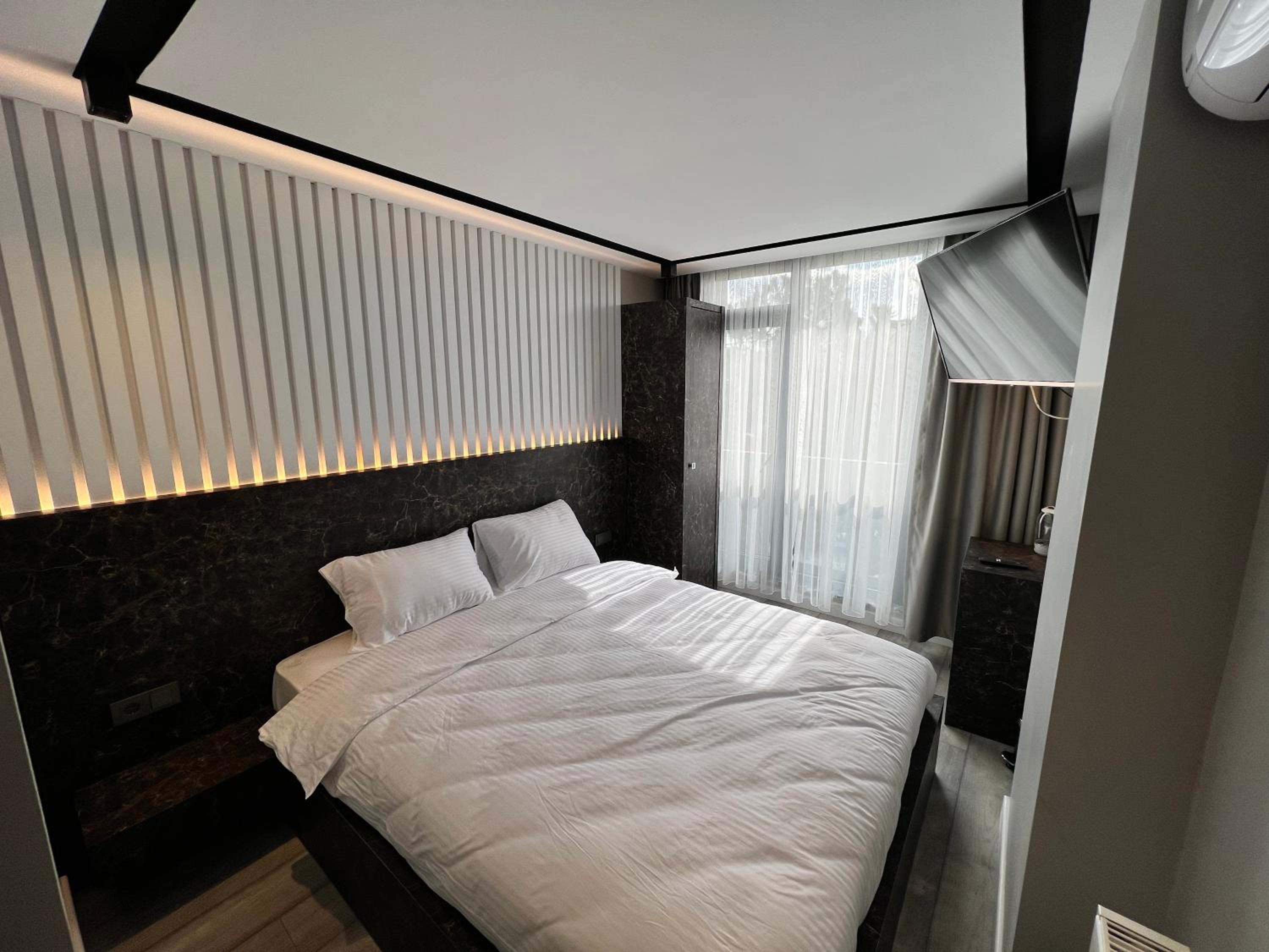 Budget Double Room photo 1