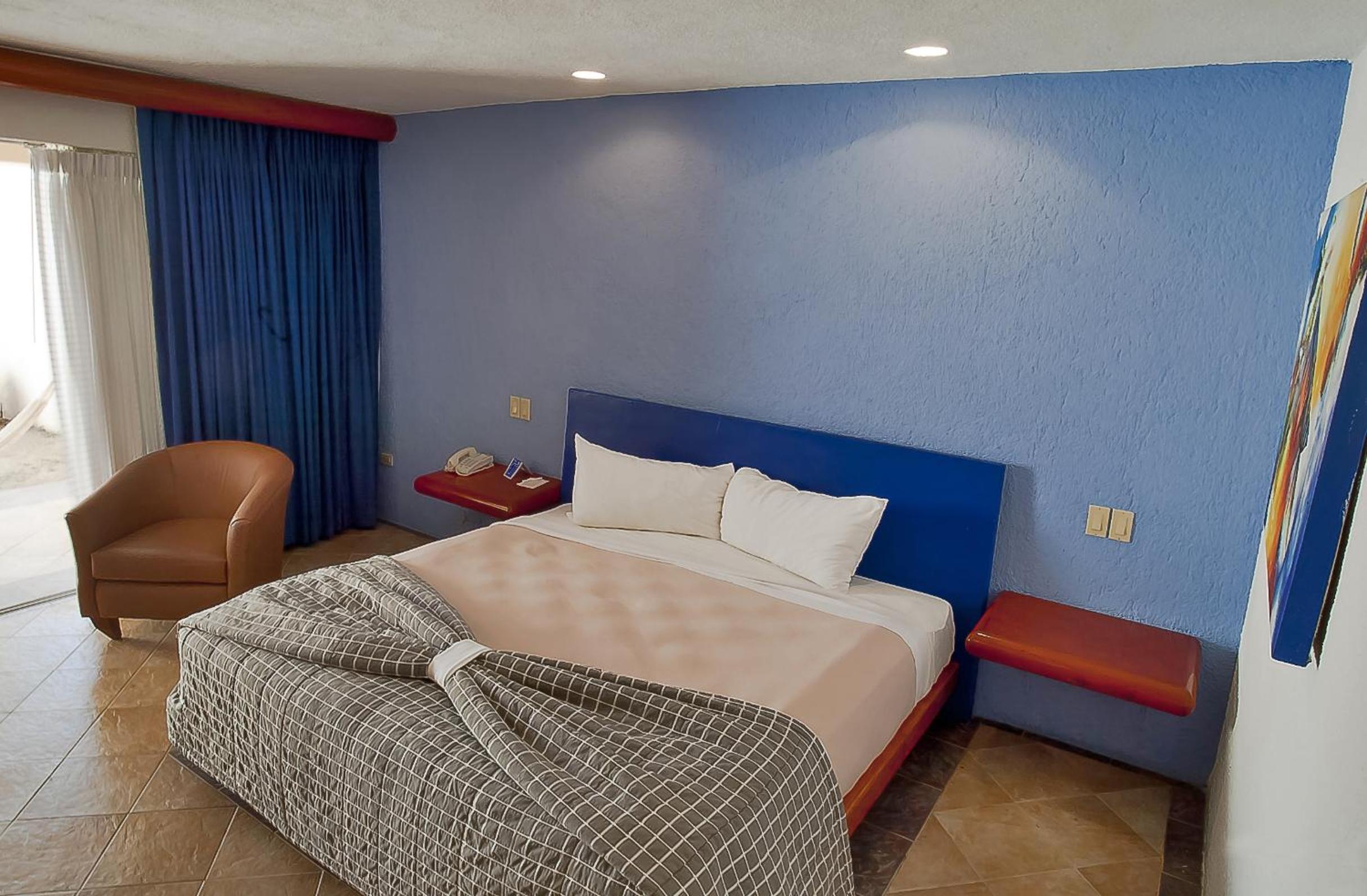 Standard room with king size bed - Photo 5