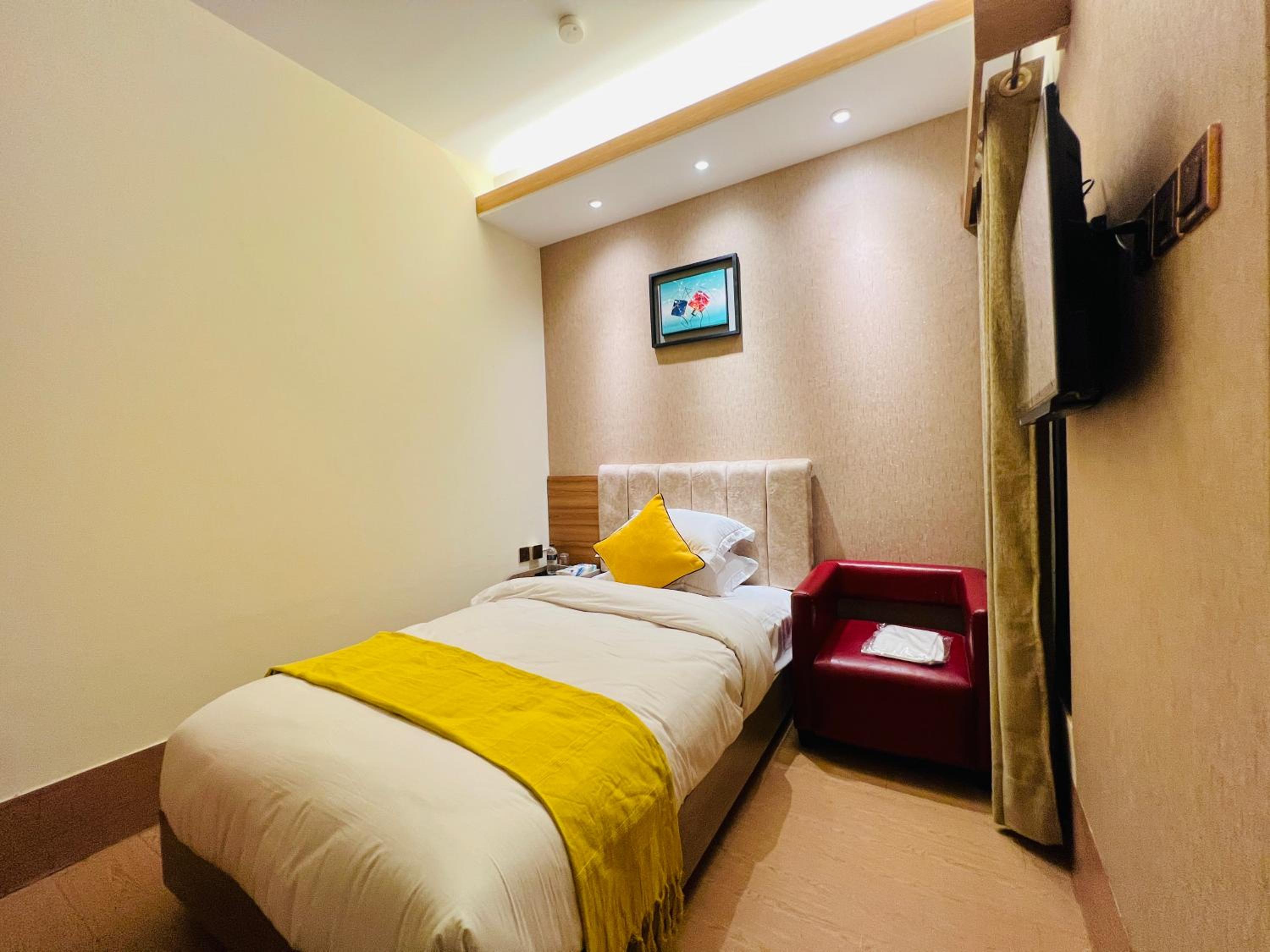 Single Room photo 2