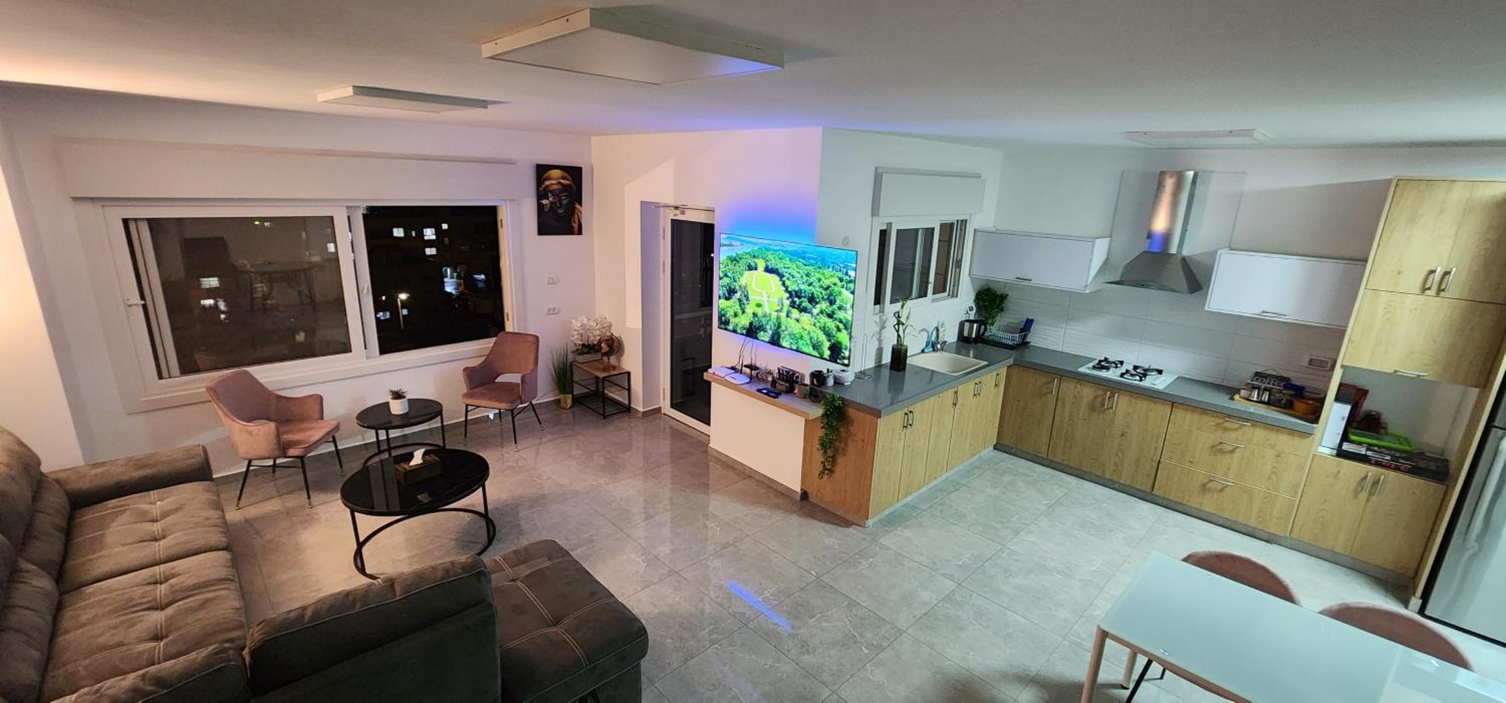 Two-Bedroom House - Photo 21