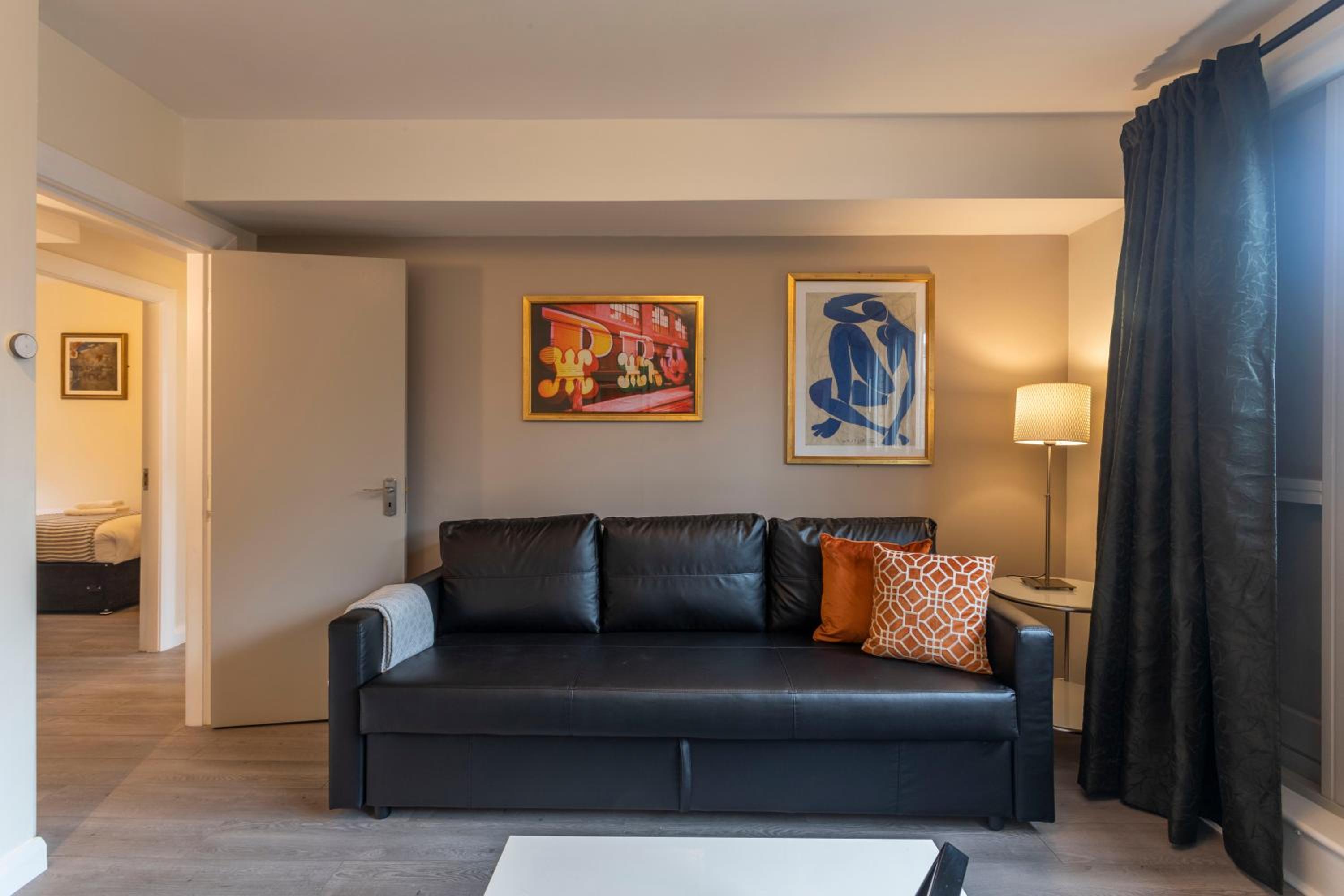 Apartment photo 1