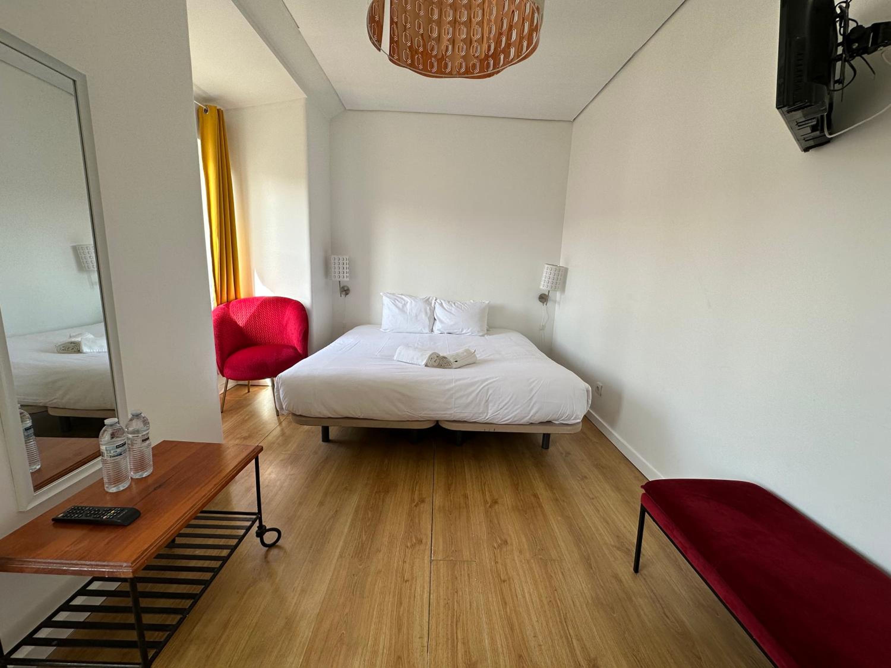 Superior Double or Twin Room with External Bathroom photo 3