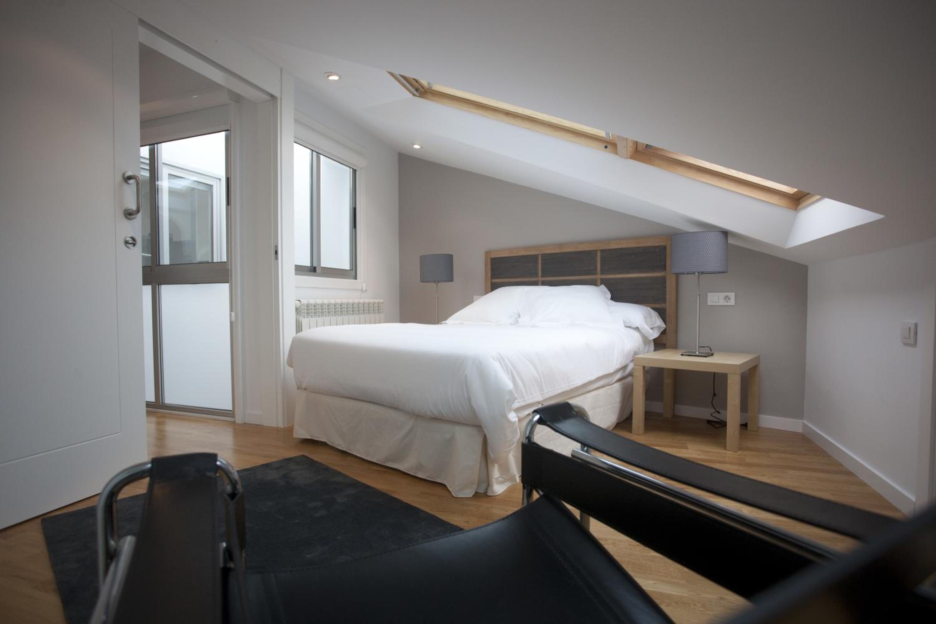 Galo One-Bedroom Apartment (2 Adults) - Attic