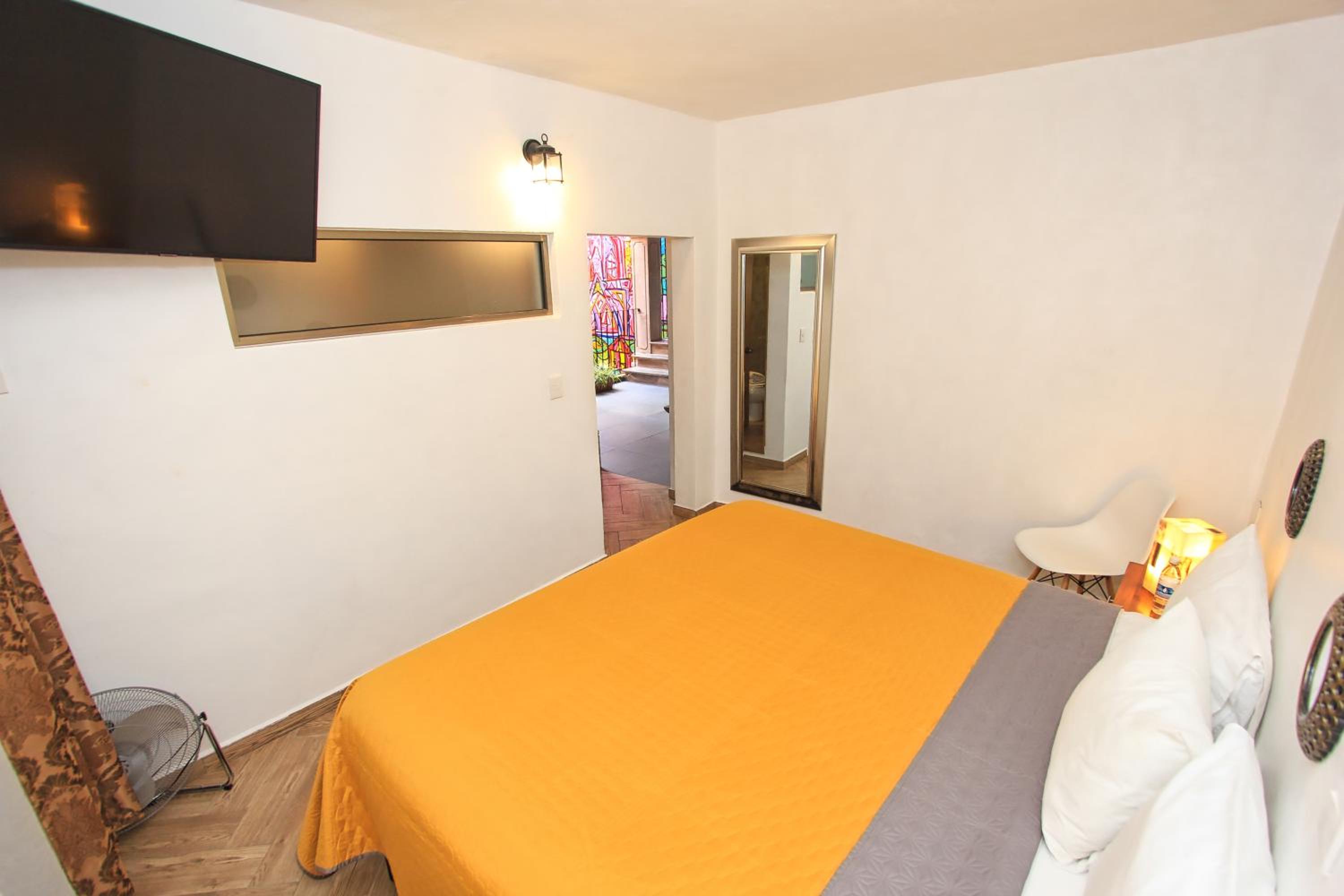 Deluxe Double Room - Photo 29