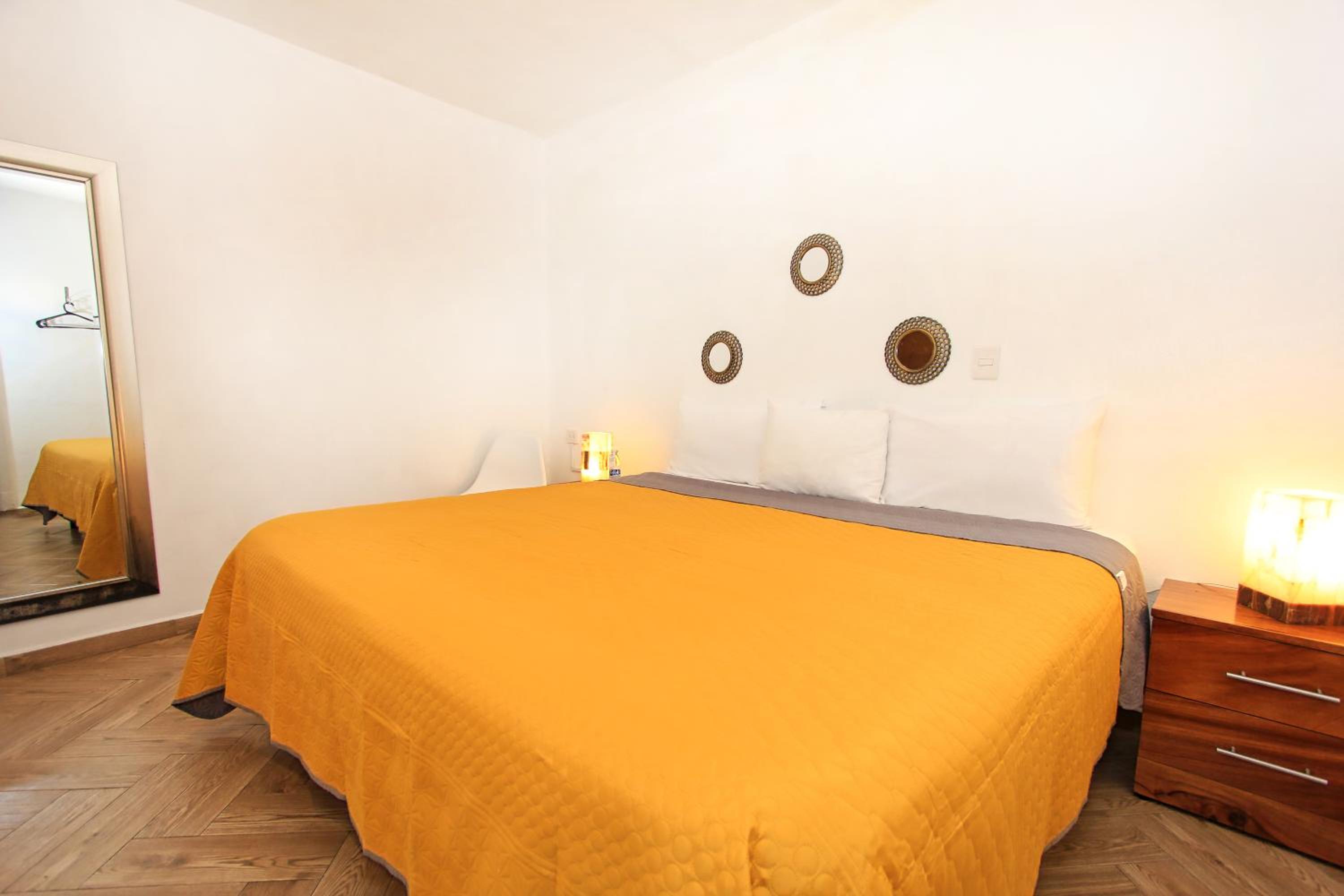 Deluxe Double Room - Photo 30
