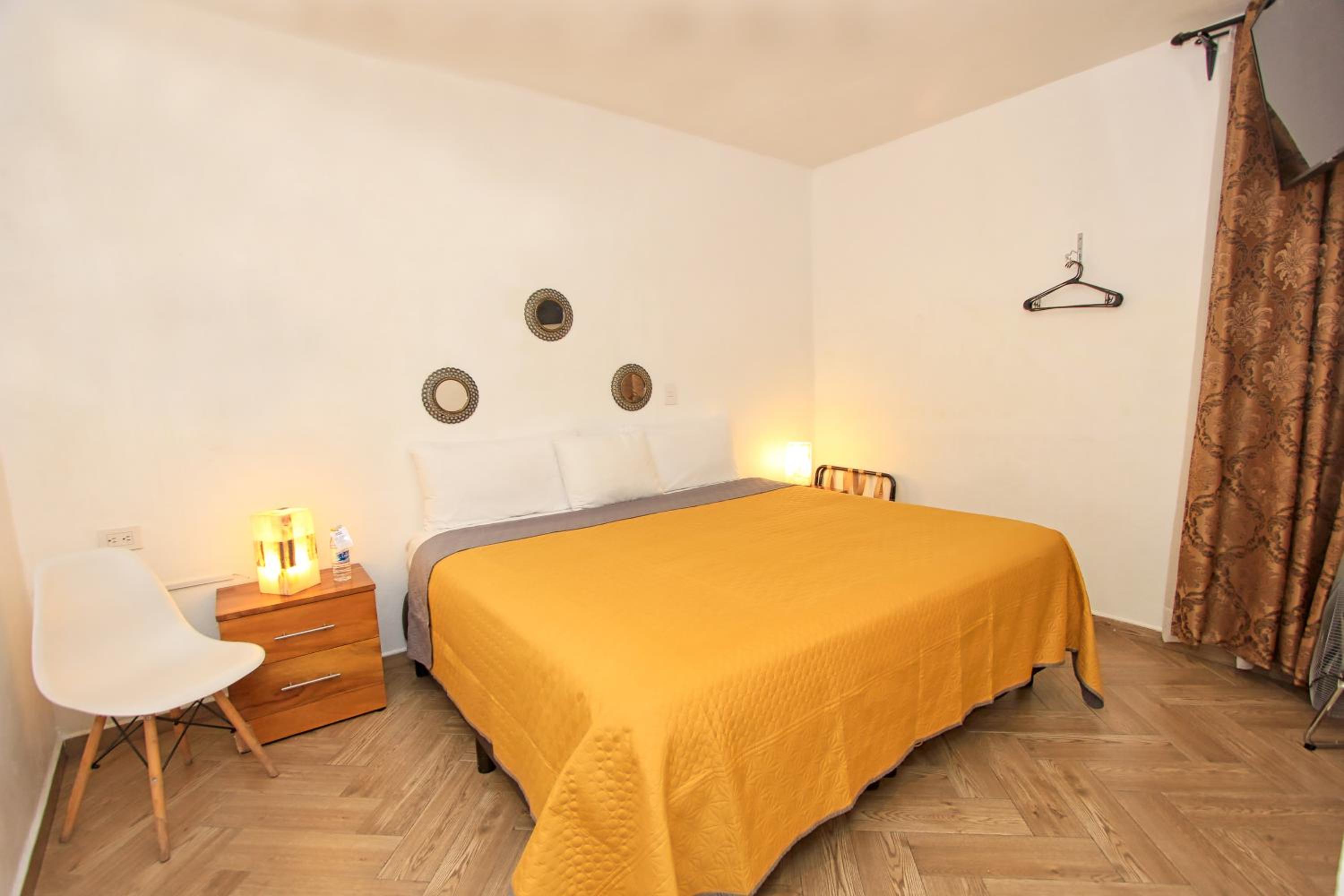 Deluxe Double Room - Photo 24