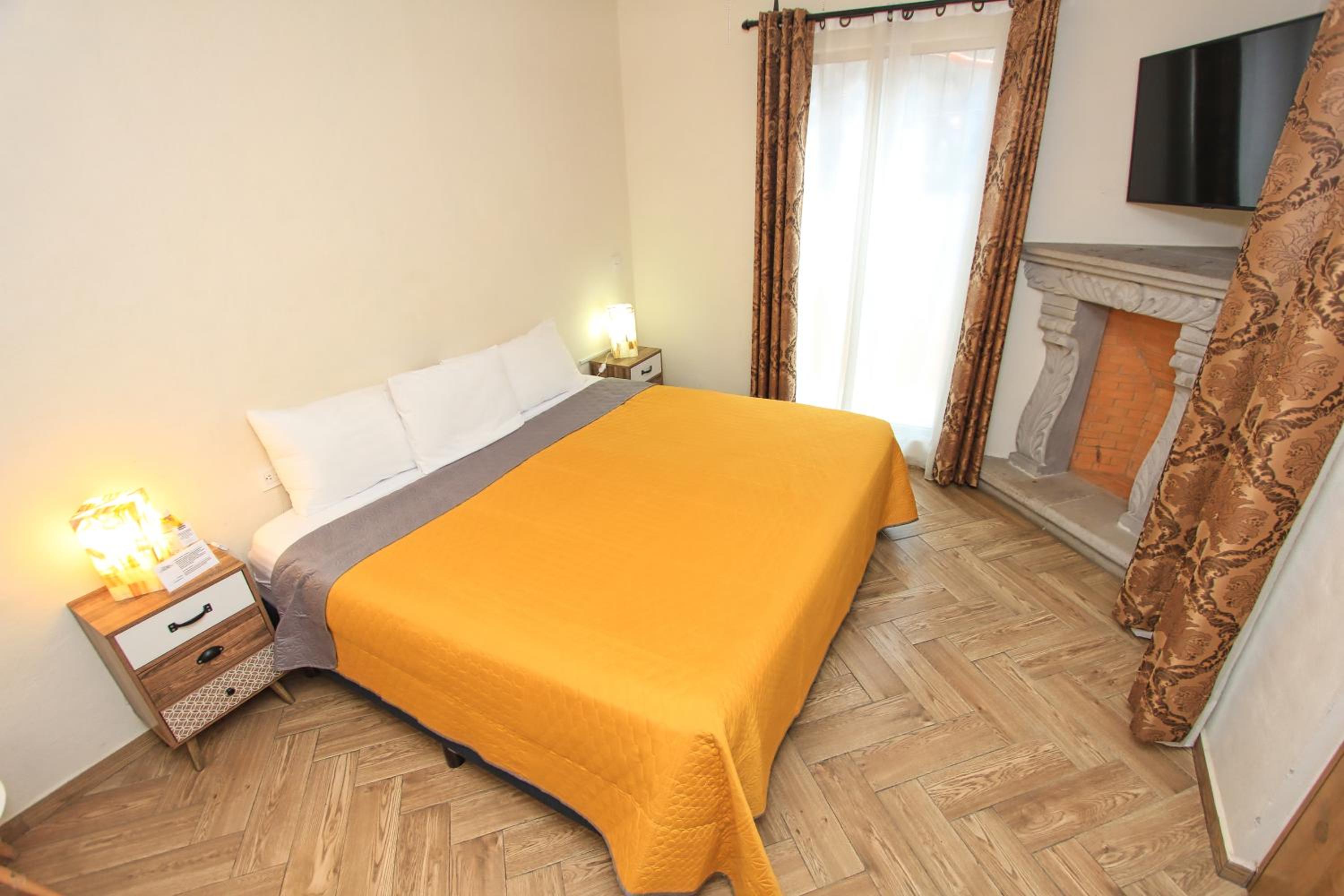 Deluxe Double Room - Photo 1