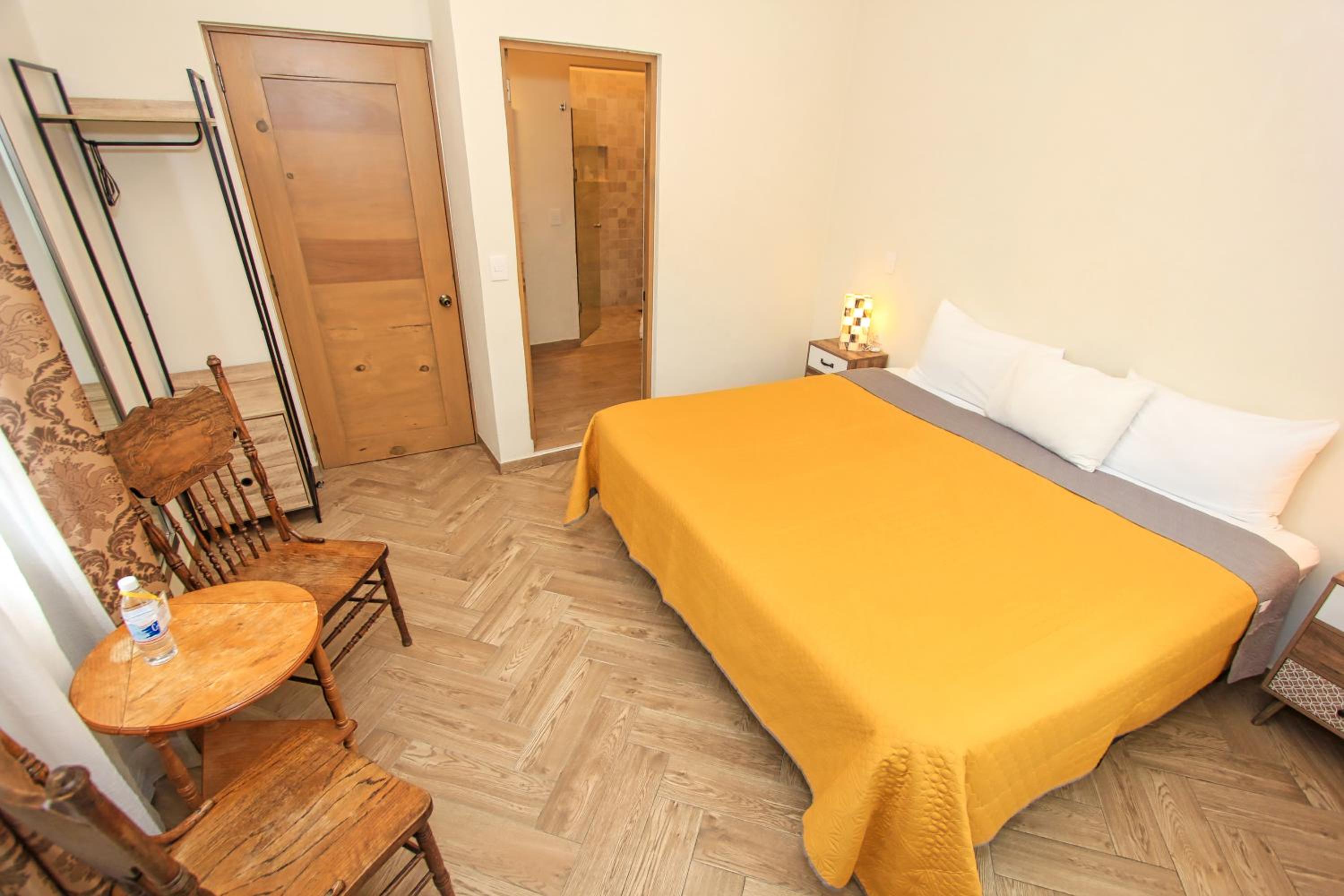 Deluxe Double Room - Photo 7