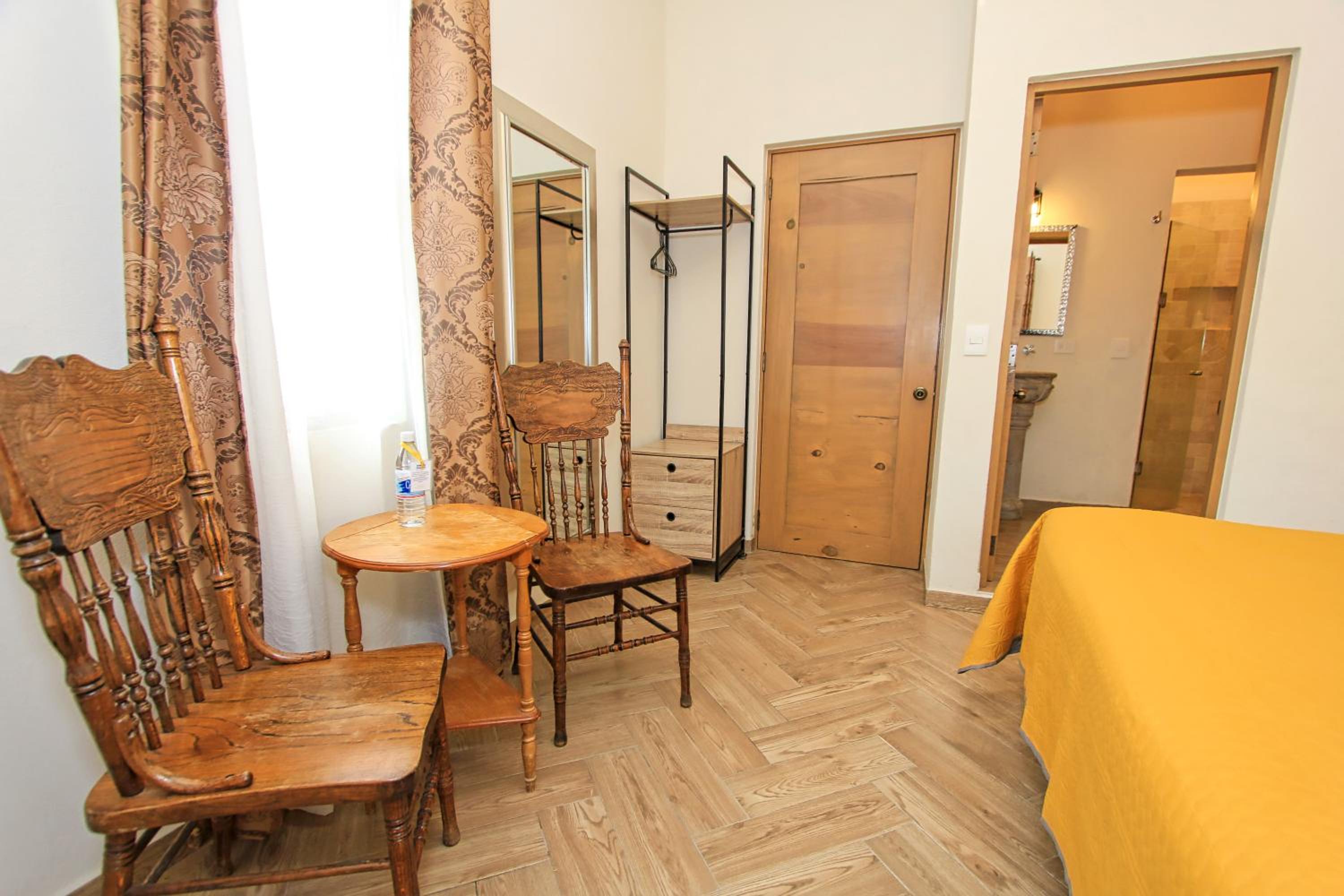 Deluxe Double Room - Photo 6