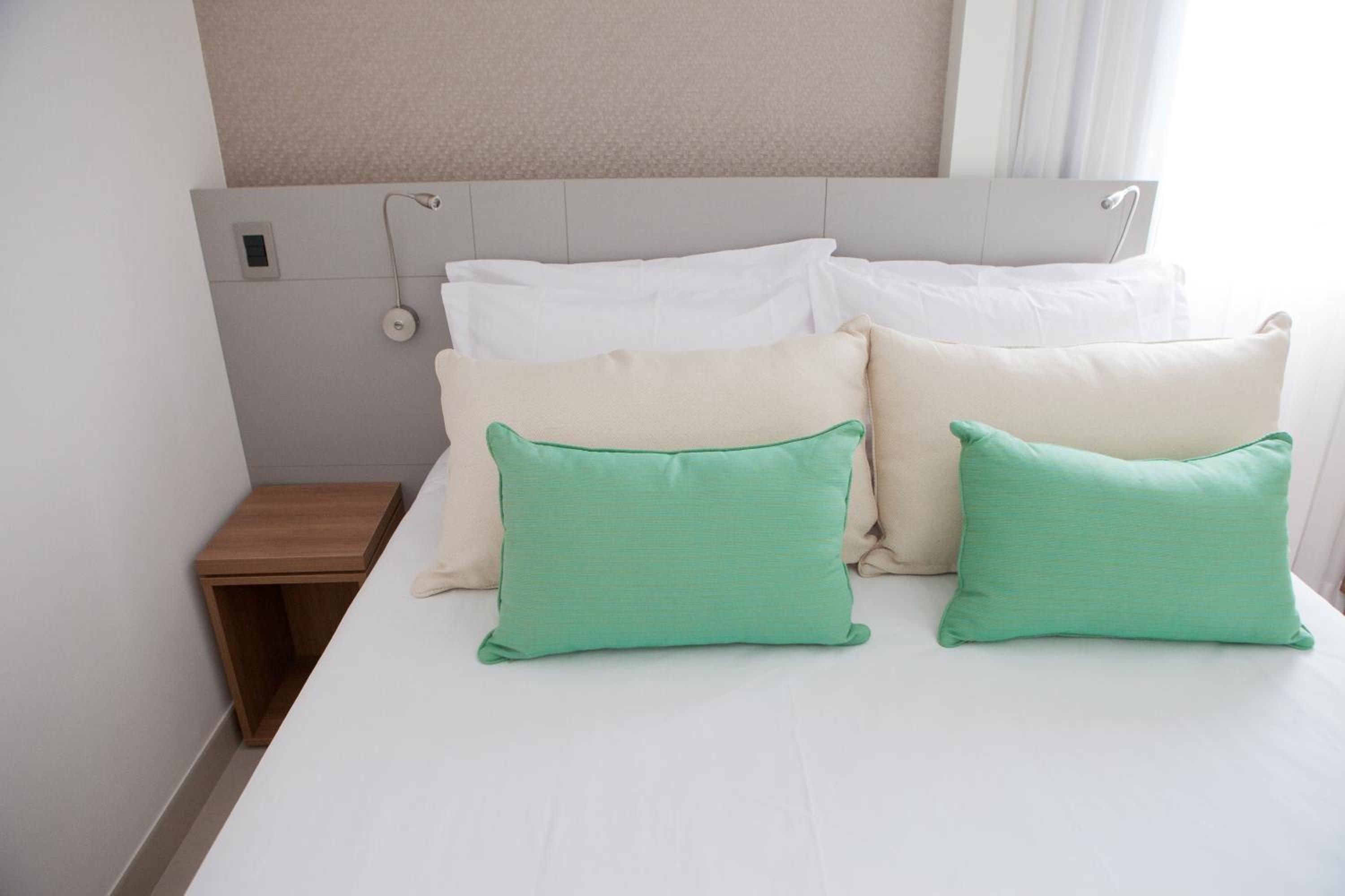 Standard Casal - 1 Cama Casal