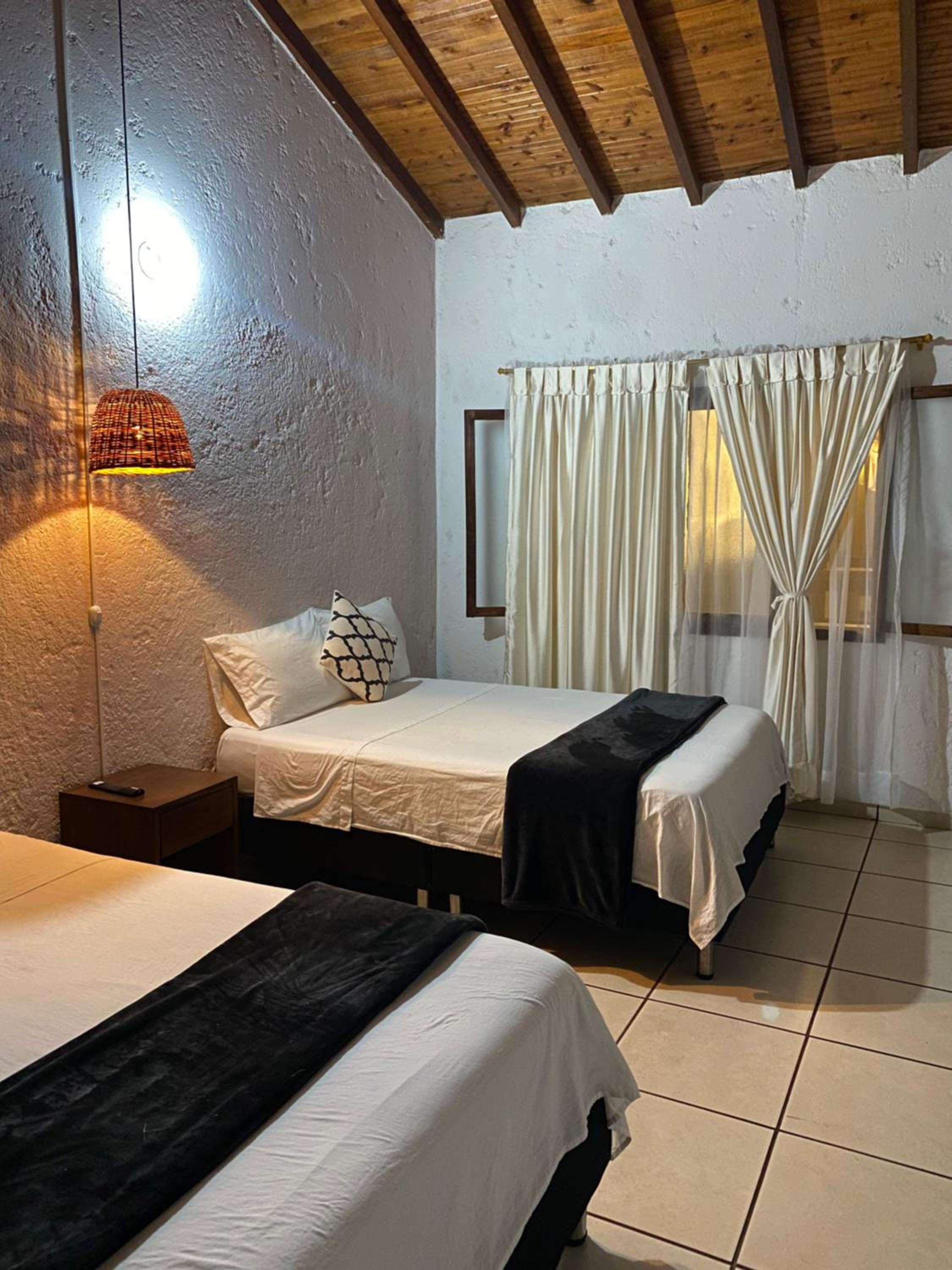 Twin Room with City View photo 2