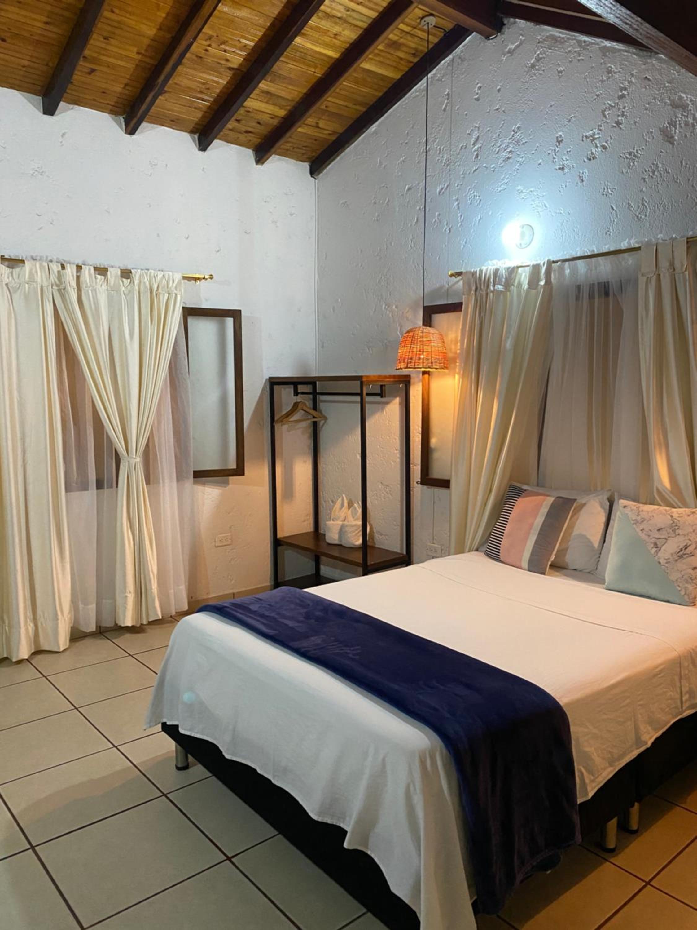 Double Room with Private Bathroom photo 1