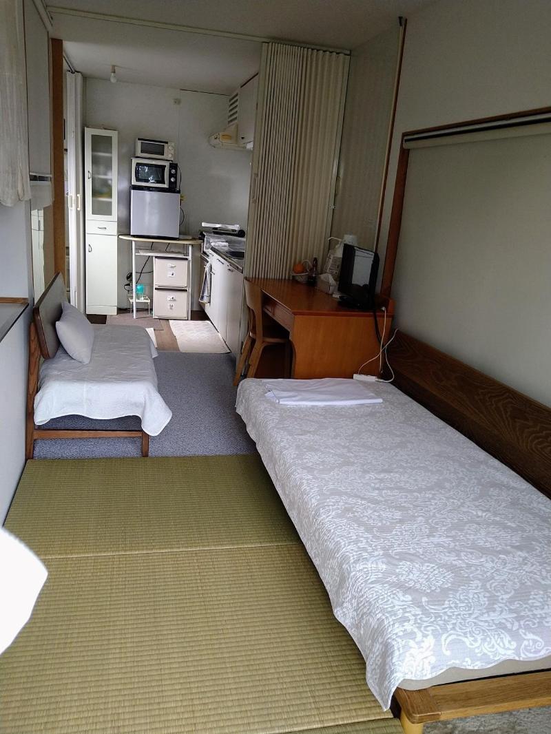 Japanese-Style Room with Shared Bathroom photo 1