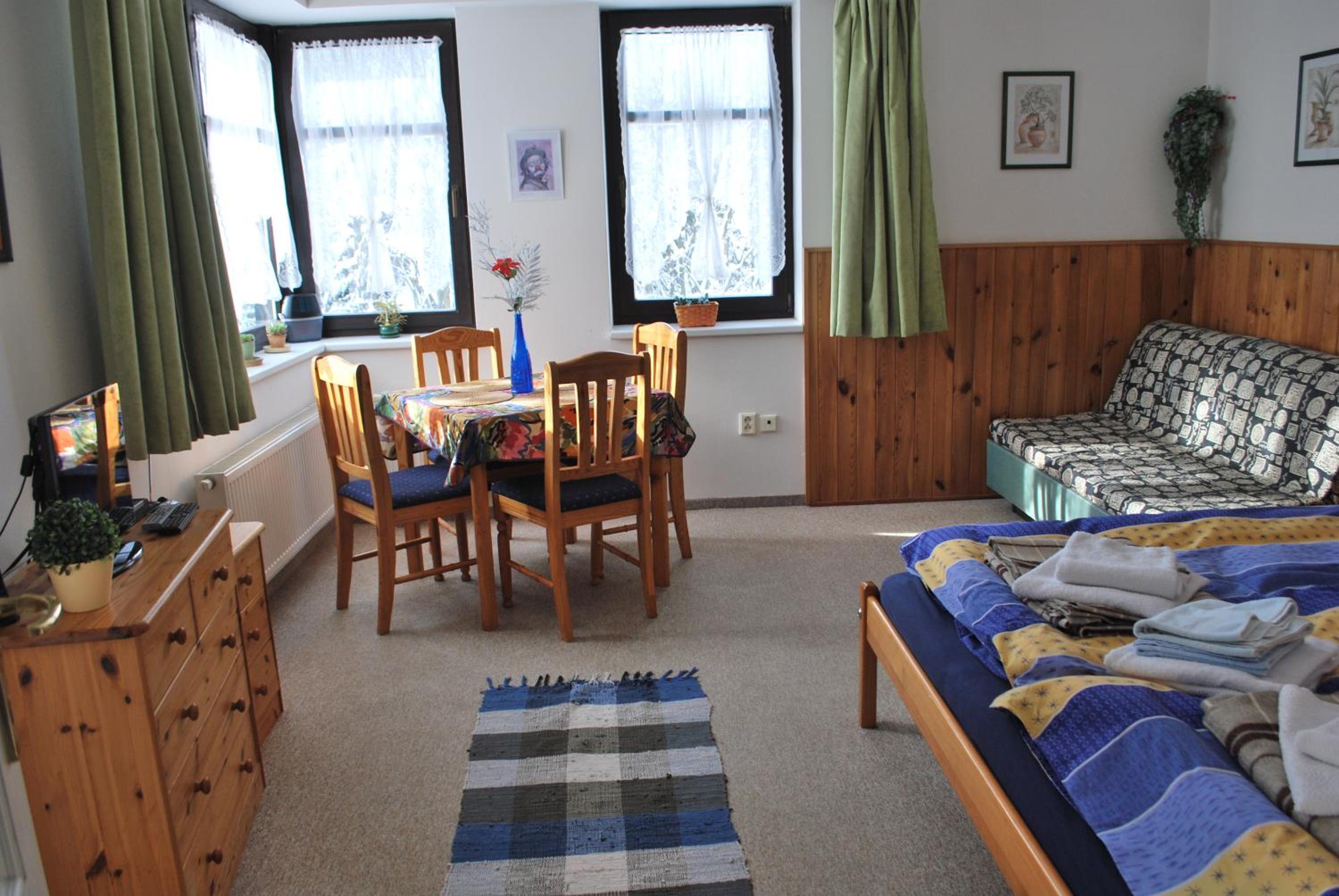 Apartment (4 Adults)