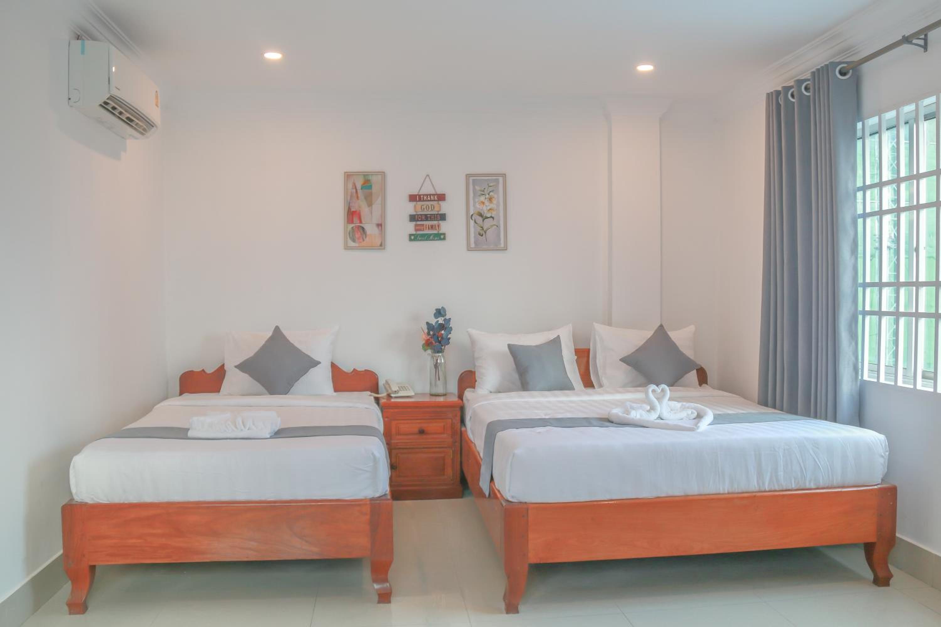 Deluxe Triple Room - Photo 1