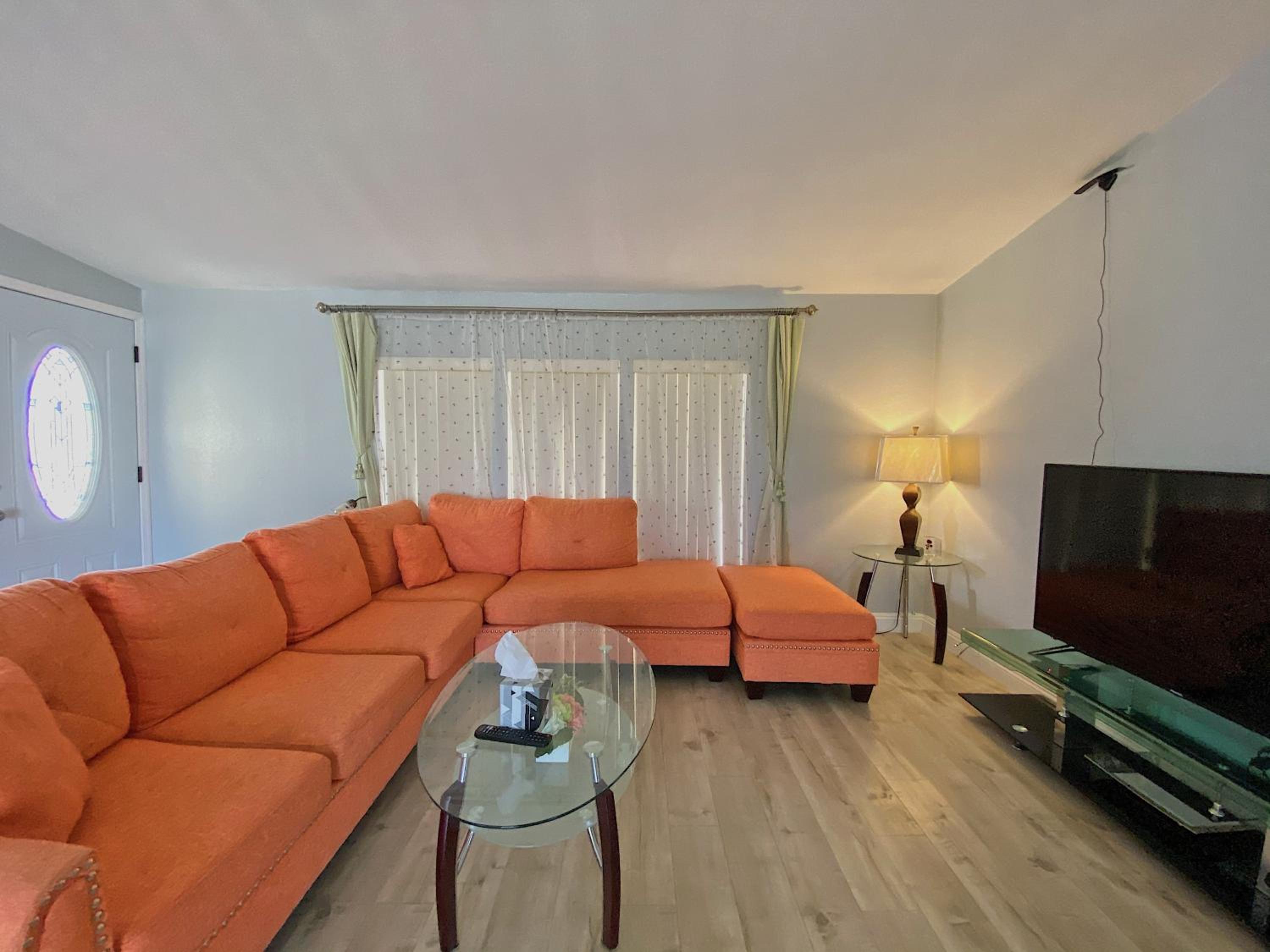 Three-Bedroom House photo 1