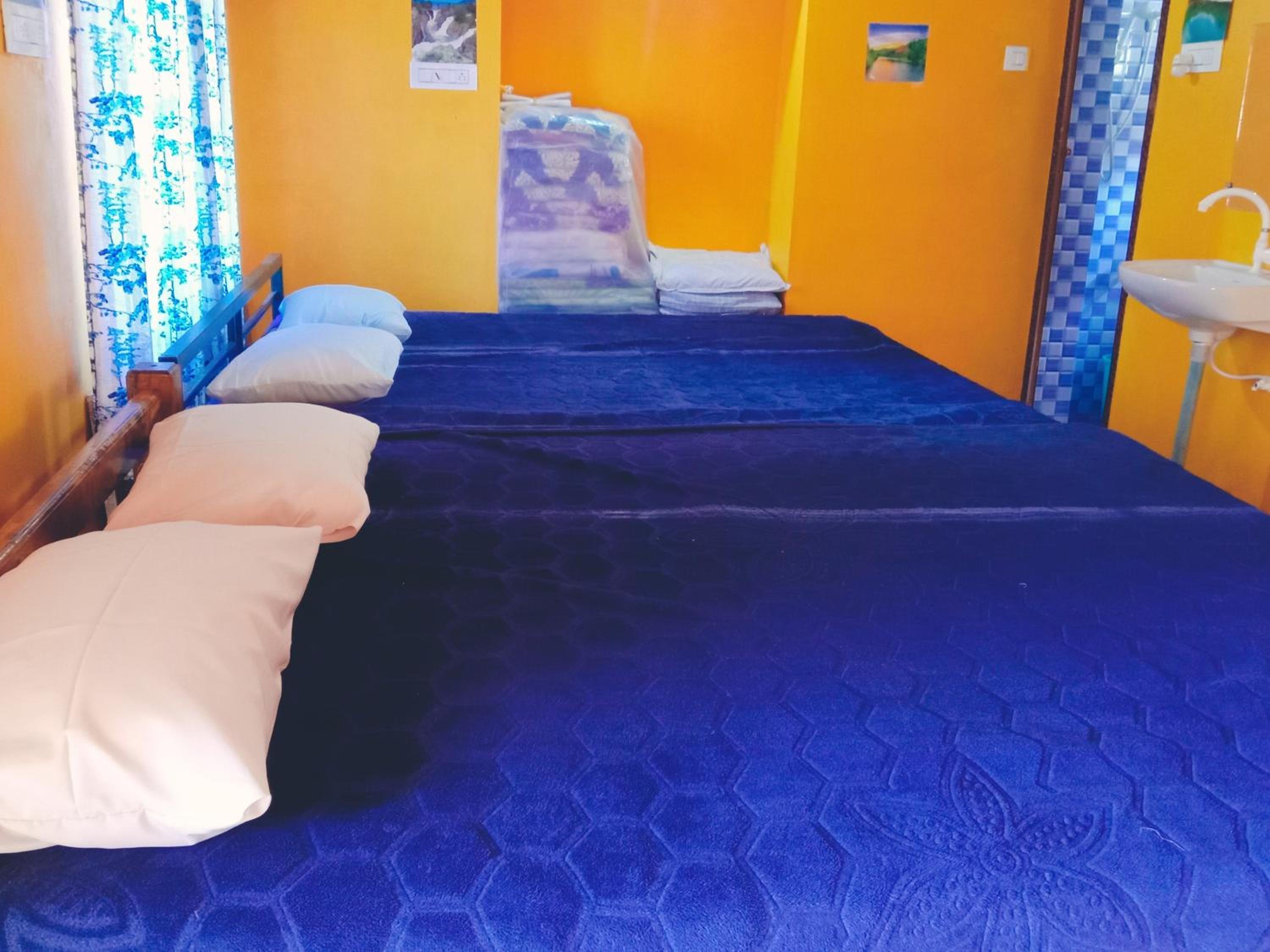 Double Room with Private Bathroom photo 1