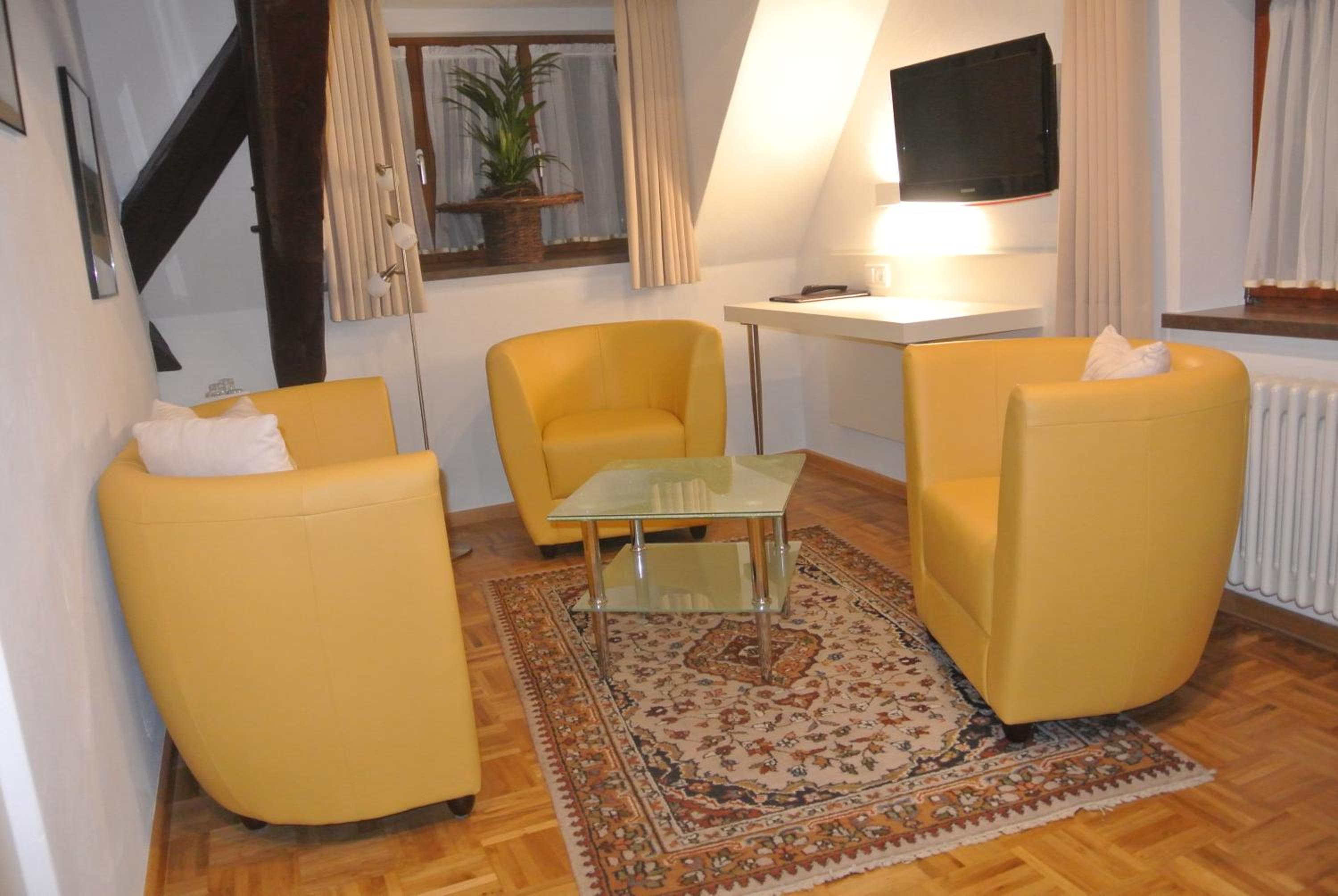 Apartment - Photo 4
