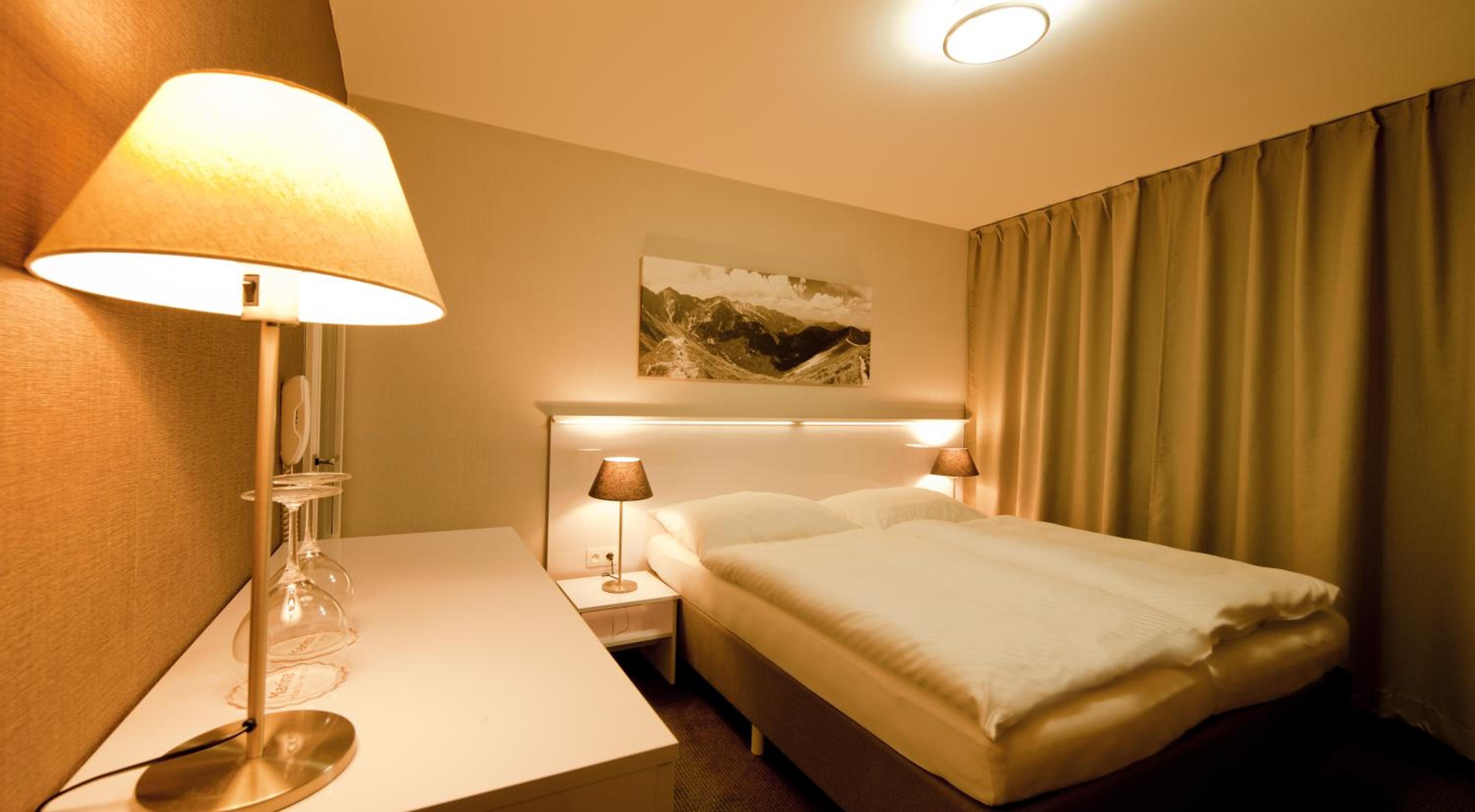 Standard Double or Twin Room with Extra Bed photo 2